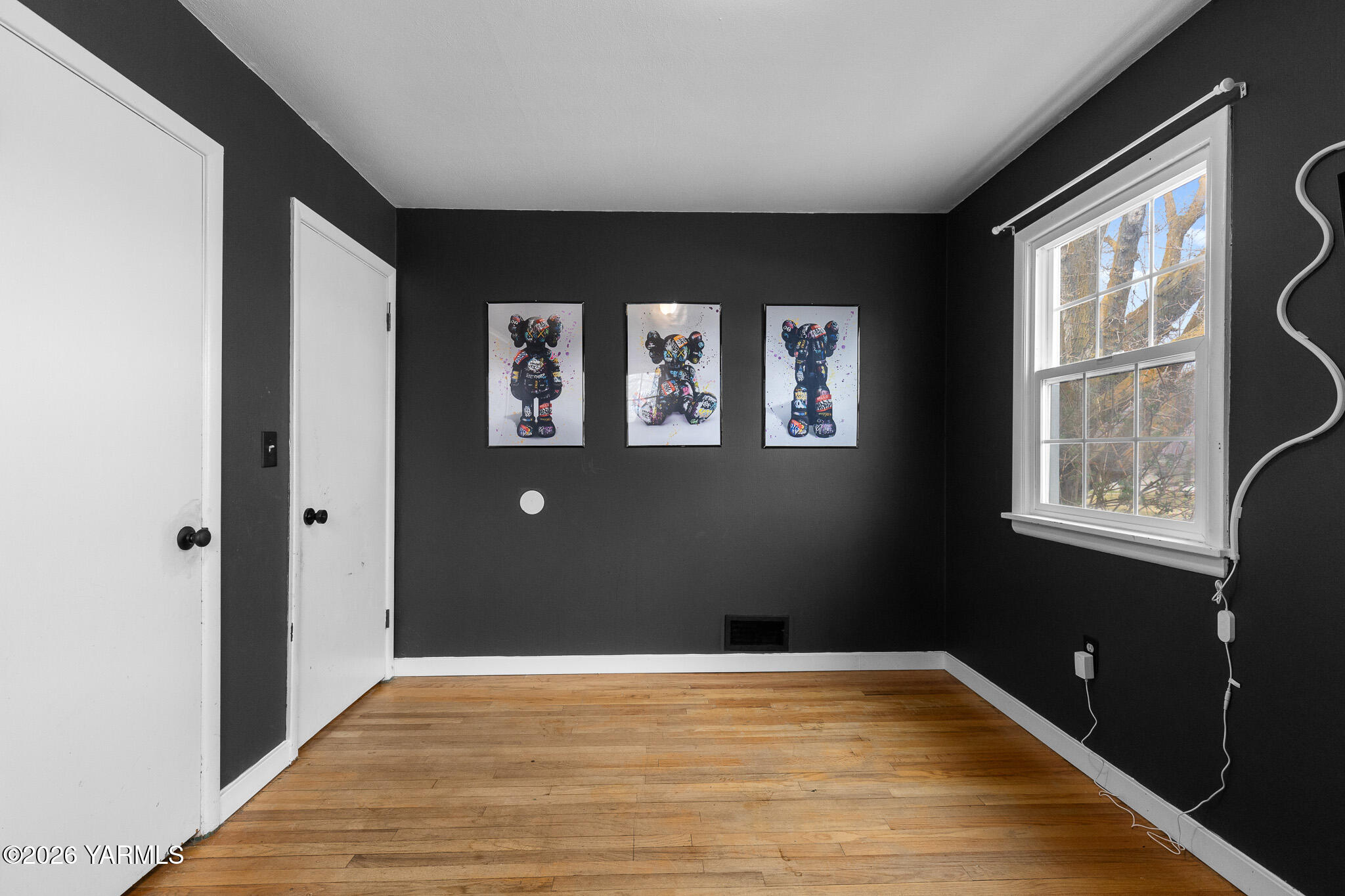 221 N 26th Ave