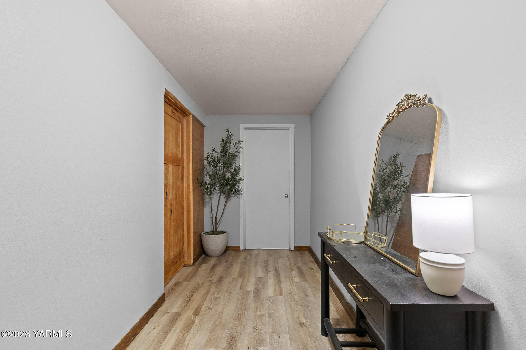221 N 26th Ave