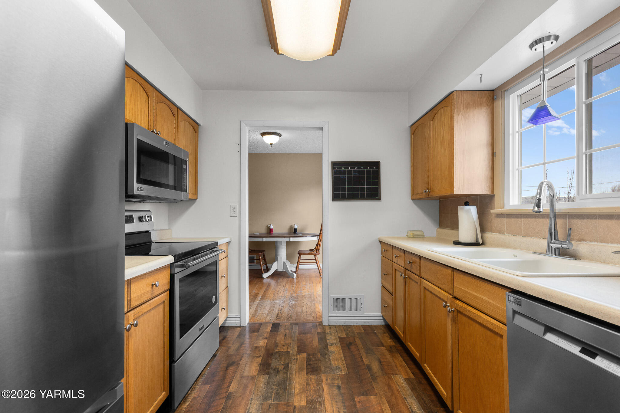221 N 26th Ave
