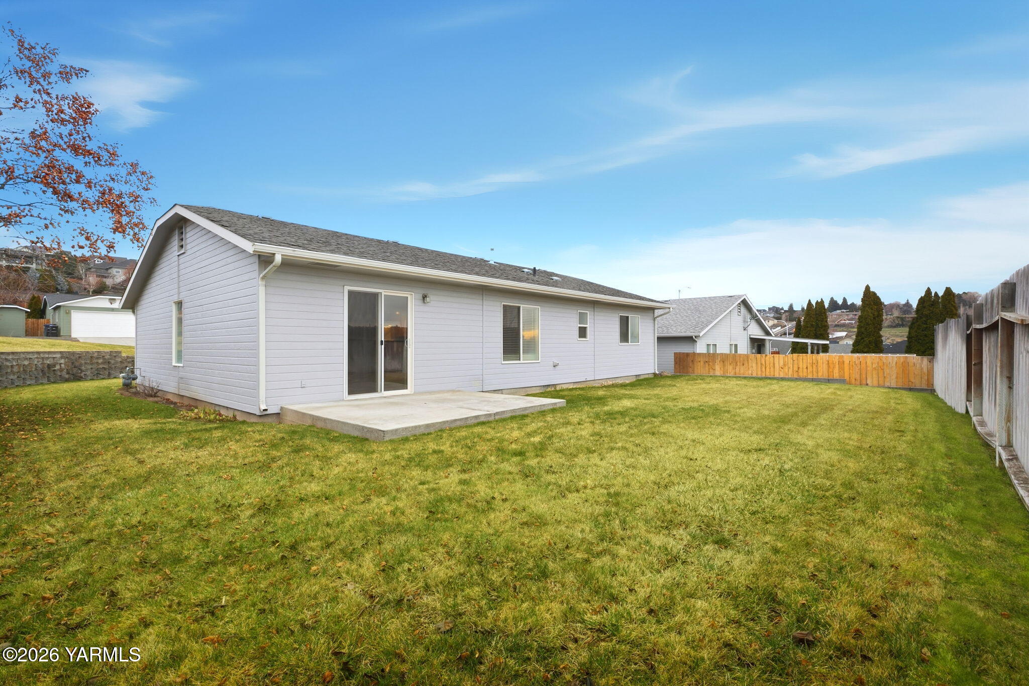 7702 Douglas Dr