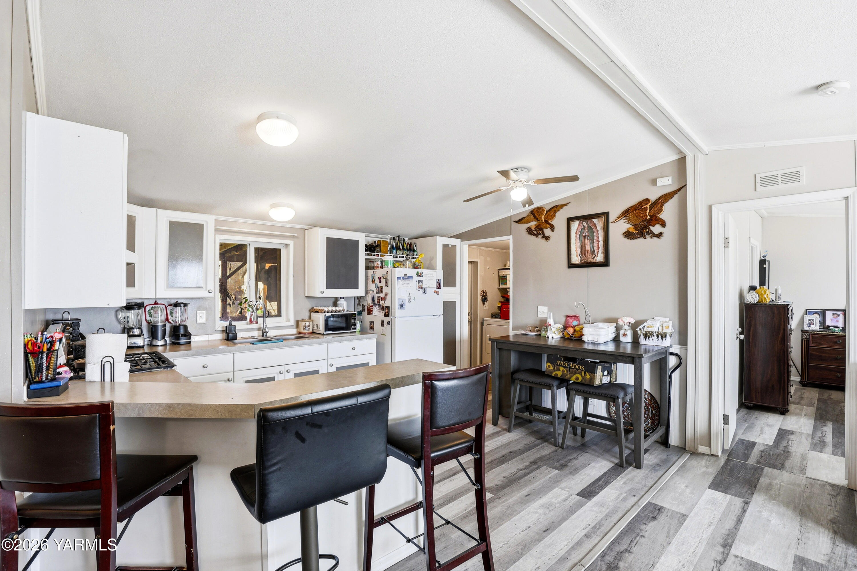 1406 Ashbrooks Way