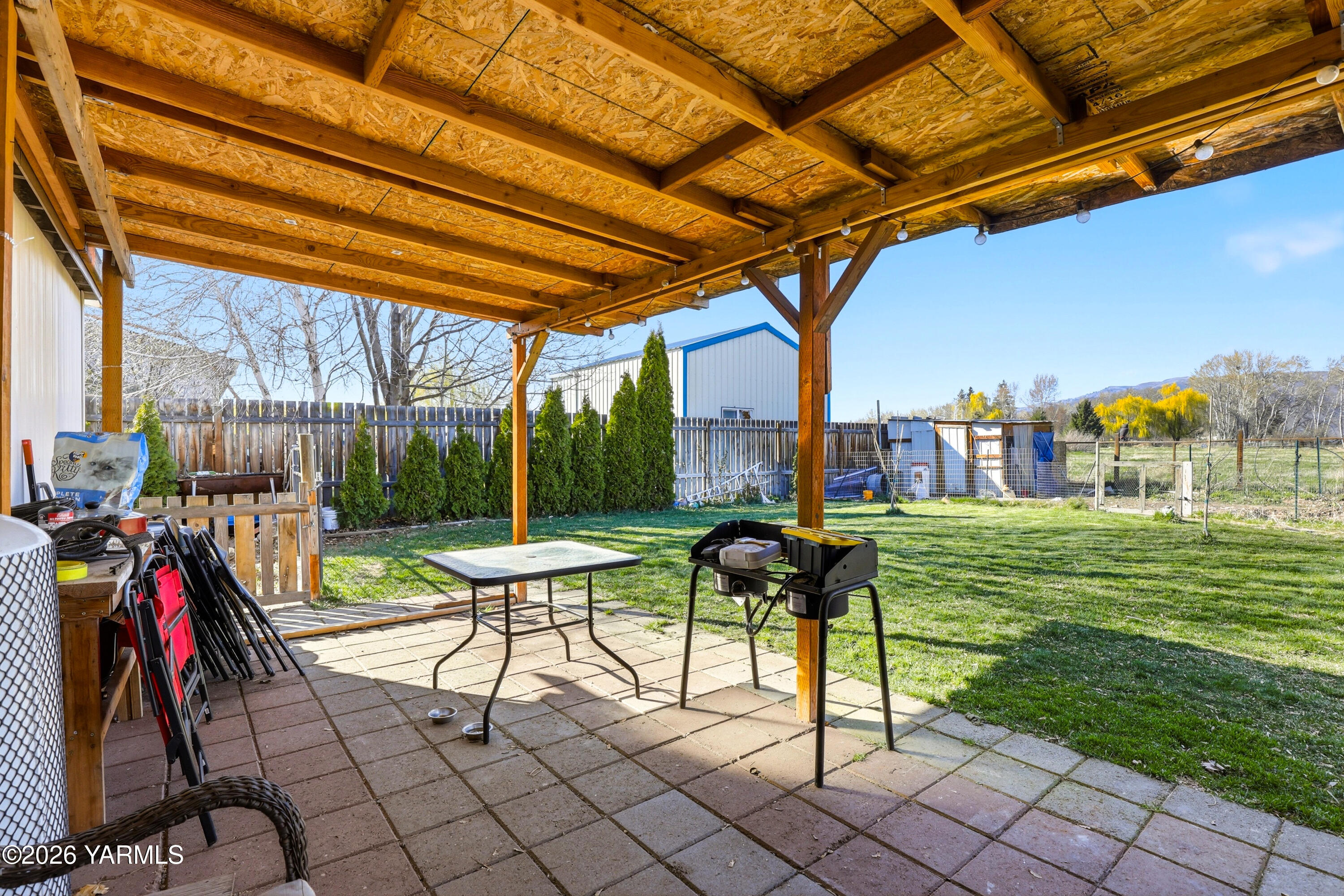 1406 Ashbrooks Way