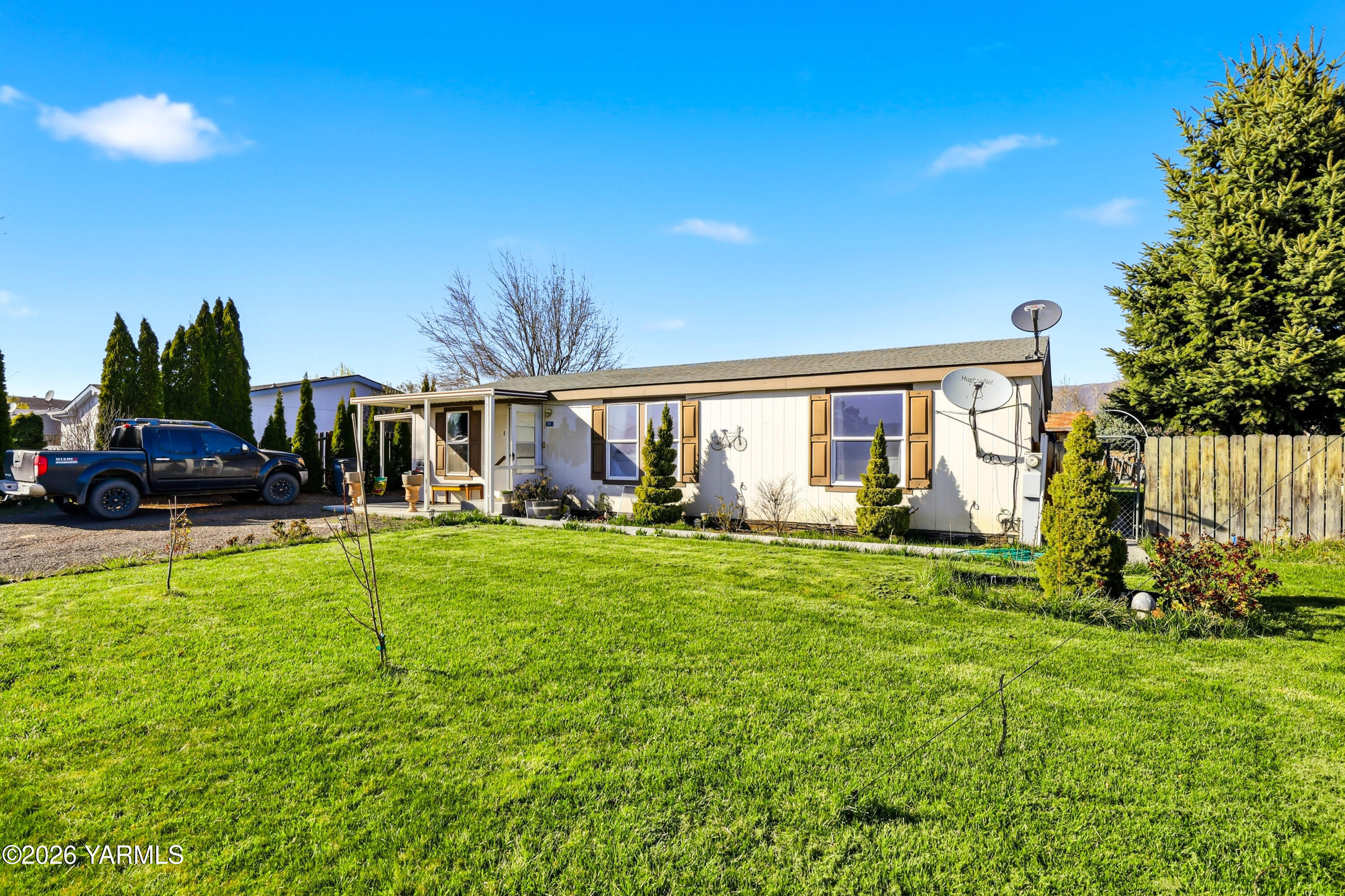1406 Ashbrooks Way
