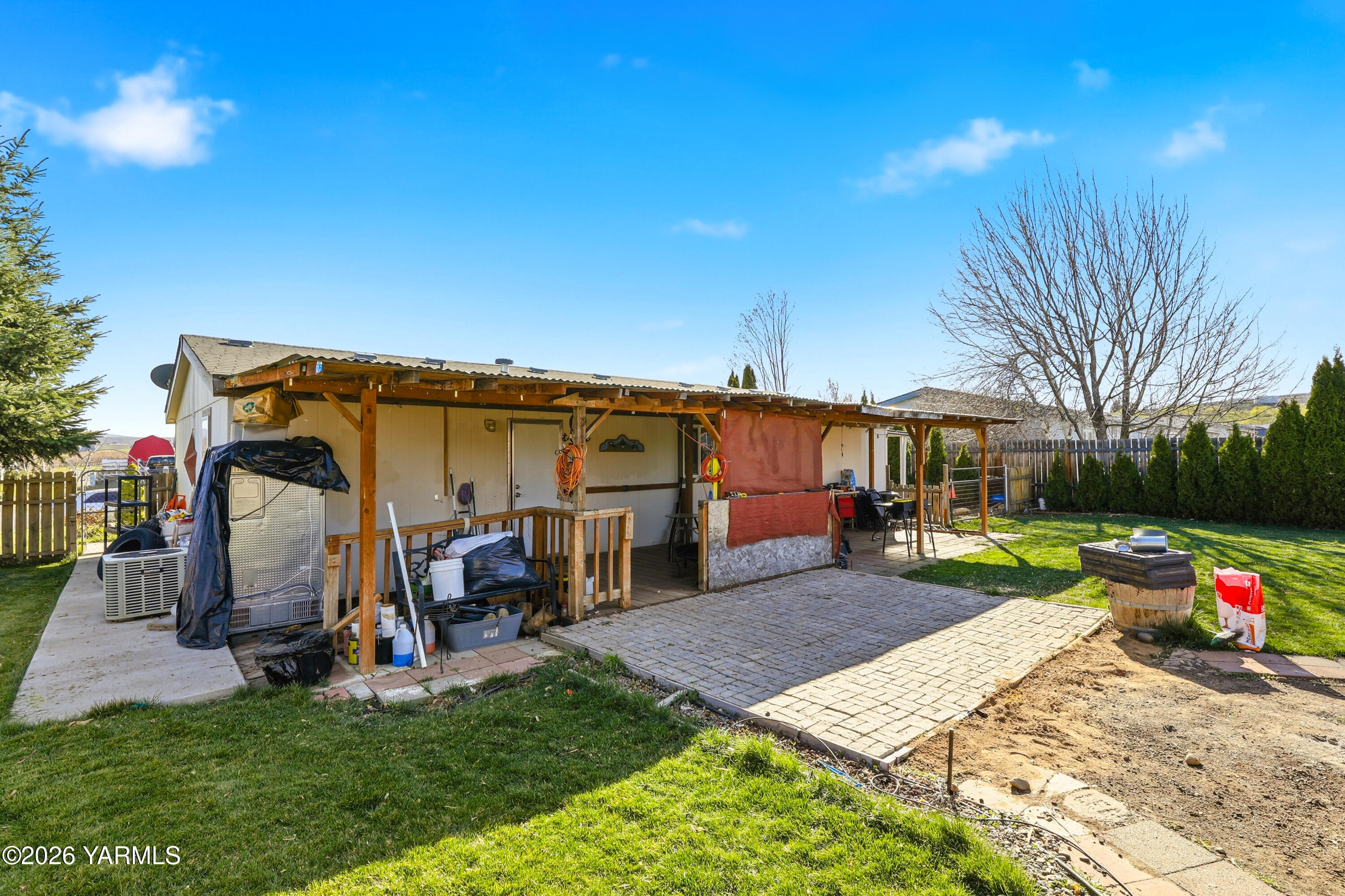 1406 Ashbrooks Way