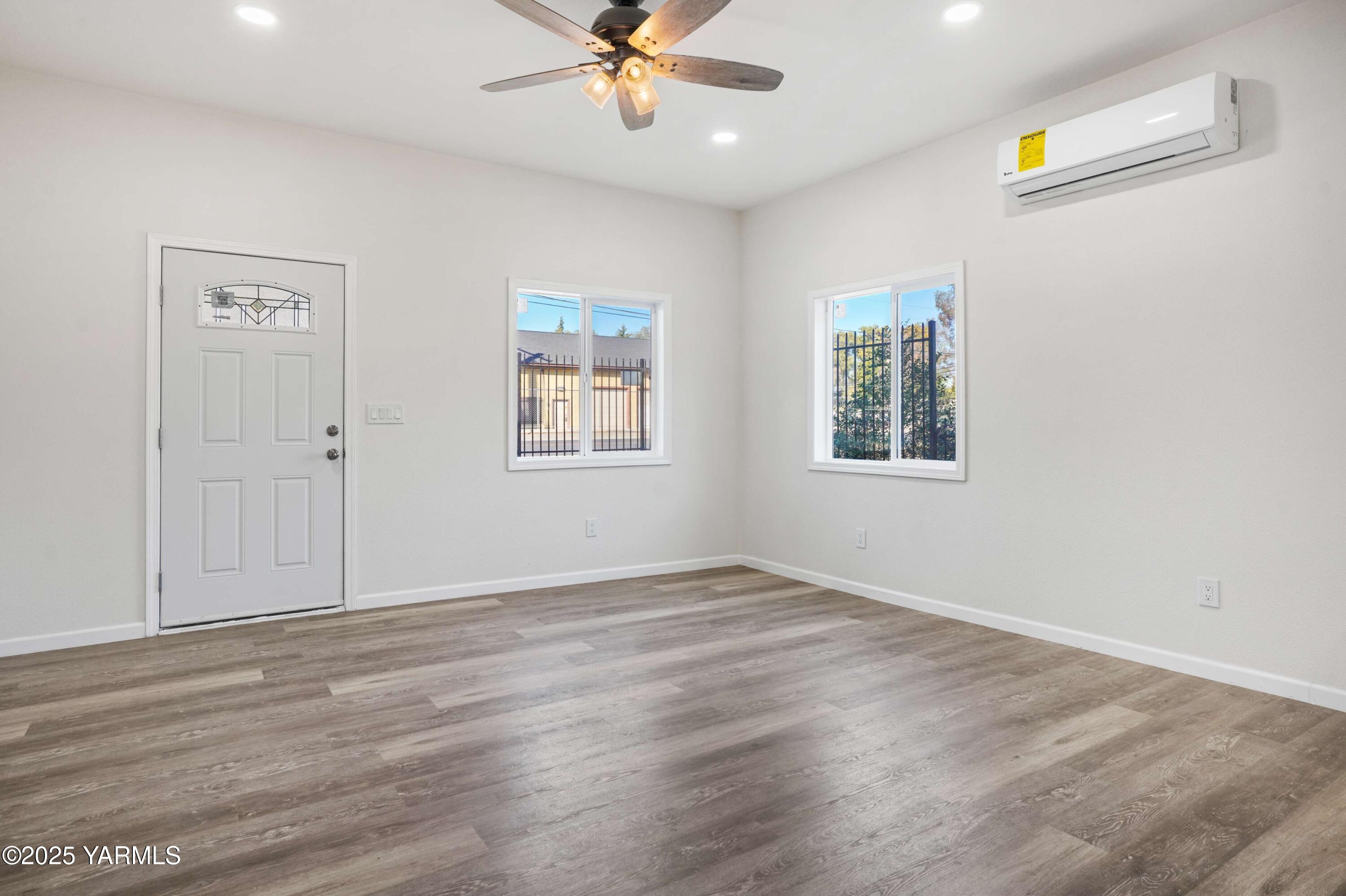 105 S Fair Ave