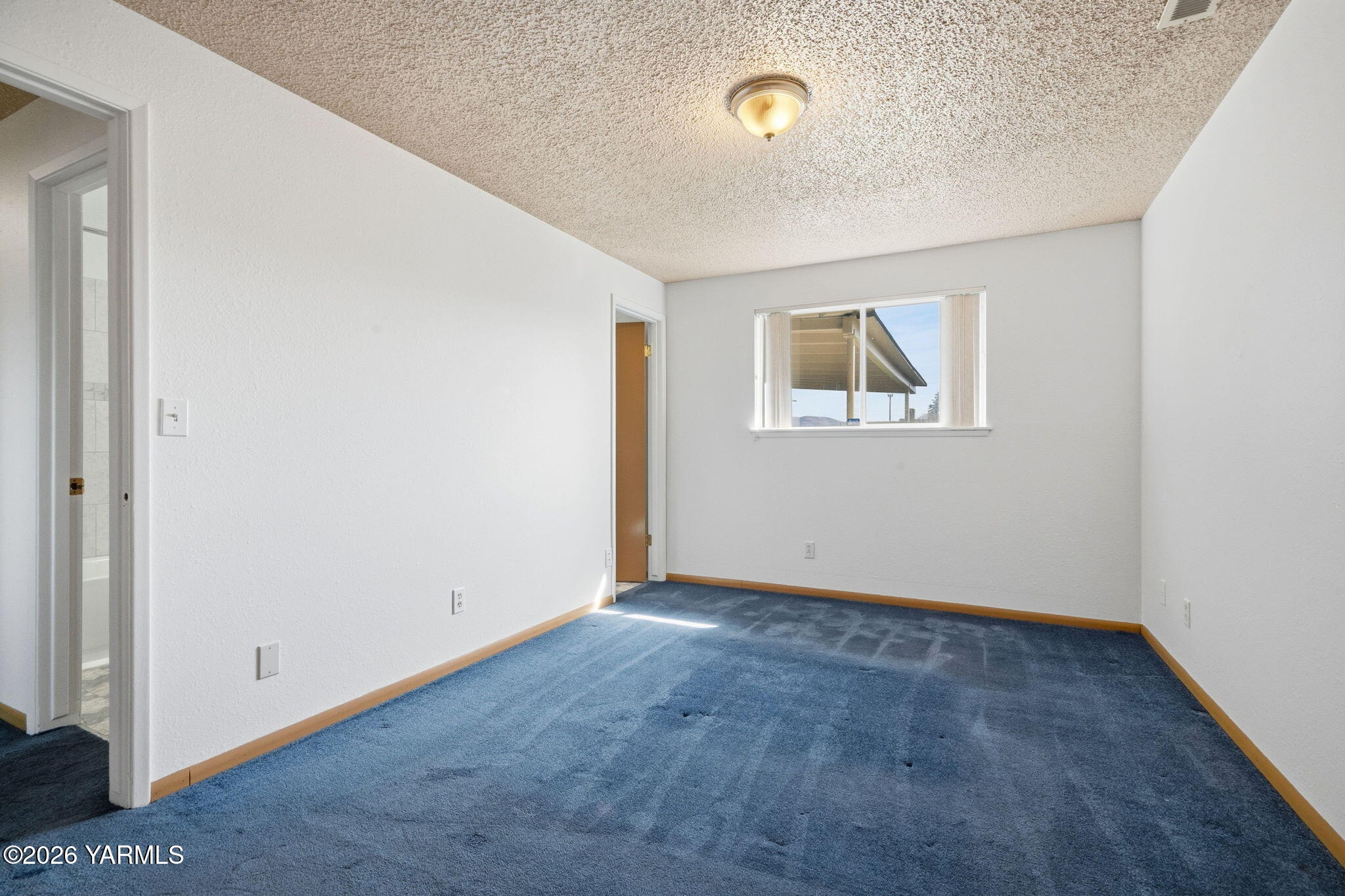 819 N 18th Ave