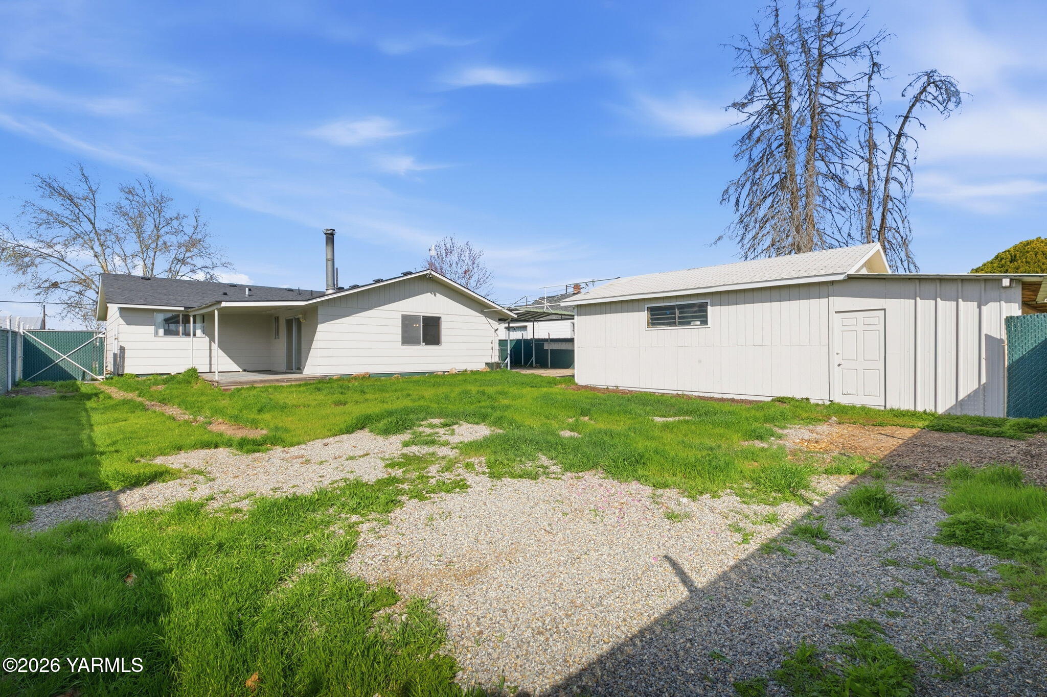 819 N 18th Ave