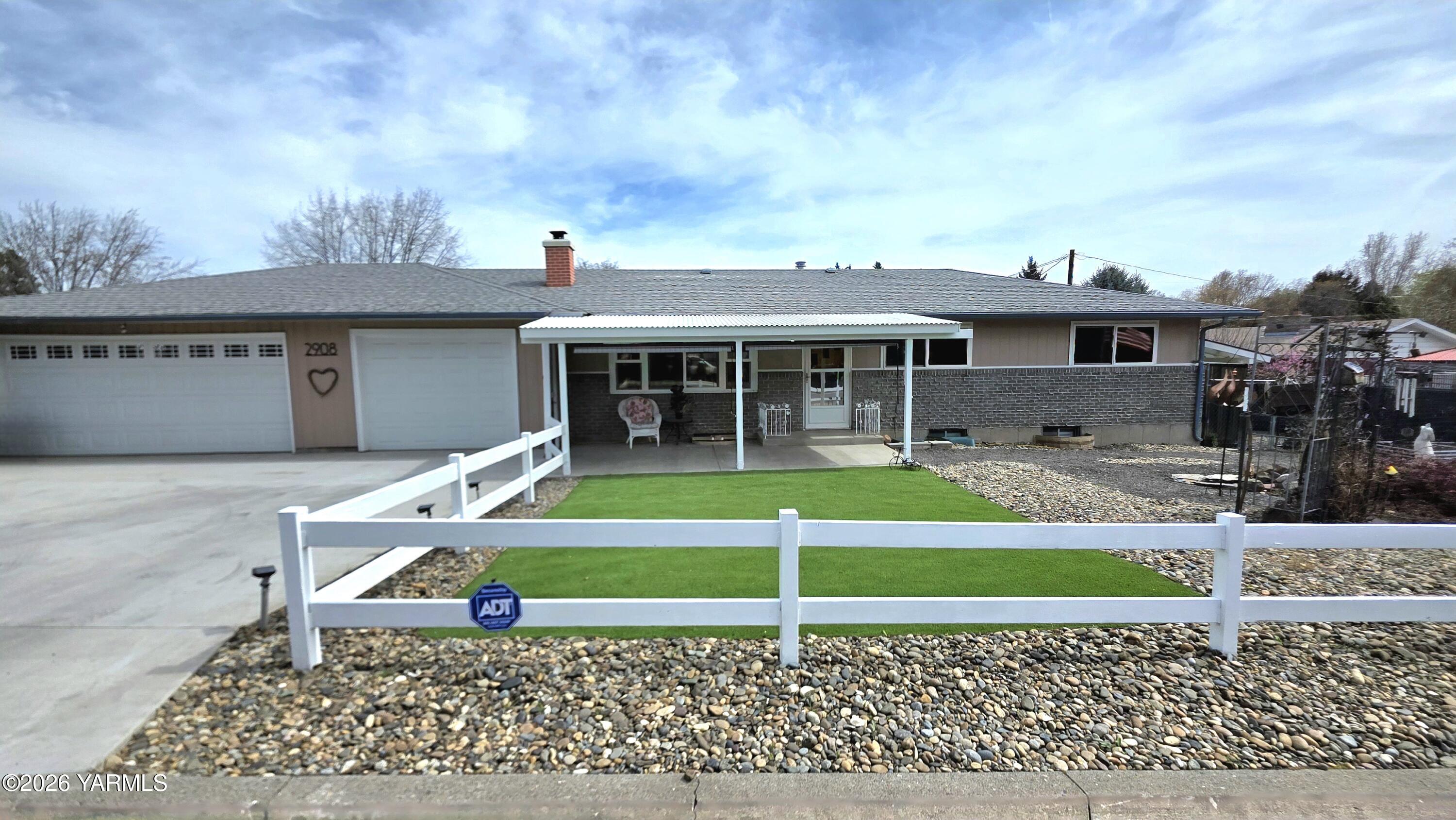 2908 Richey Rd