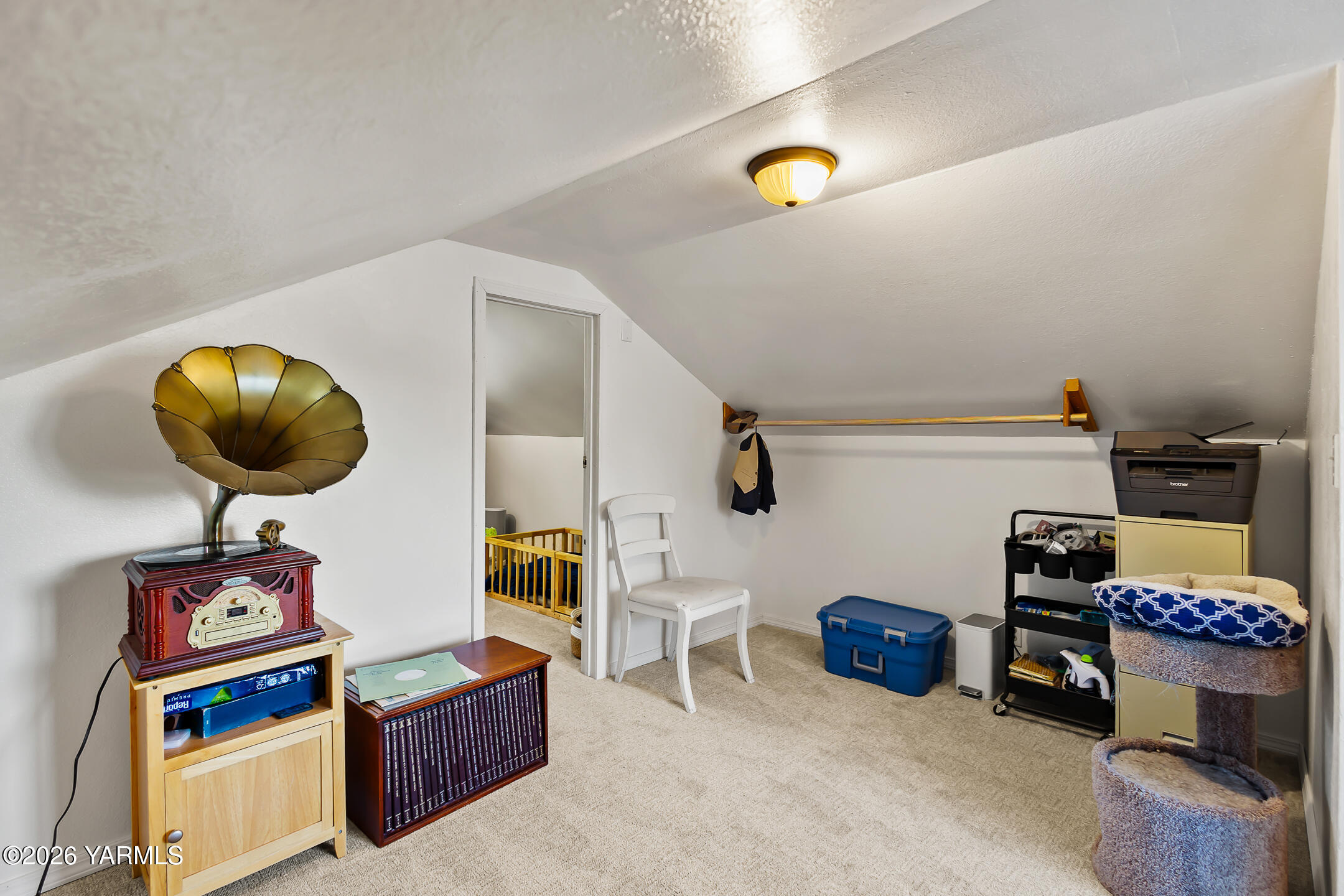 607 W Viola Ave