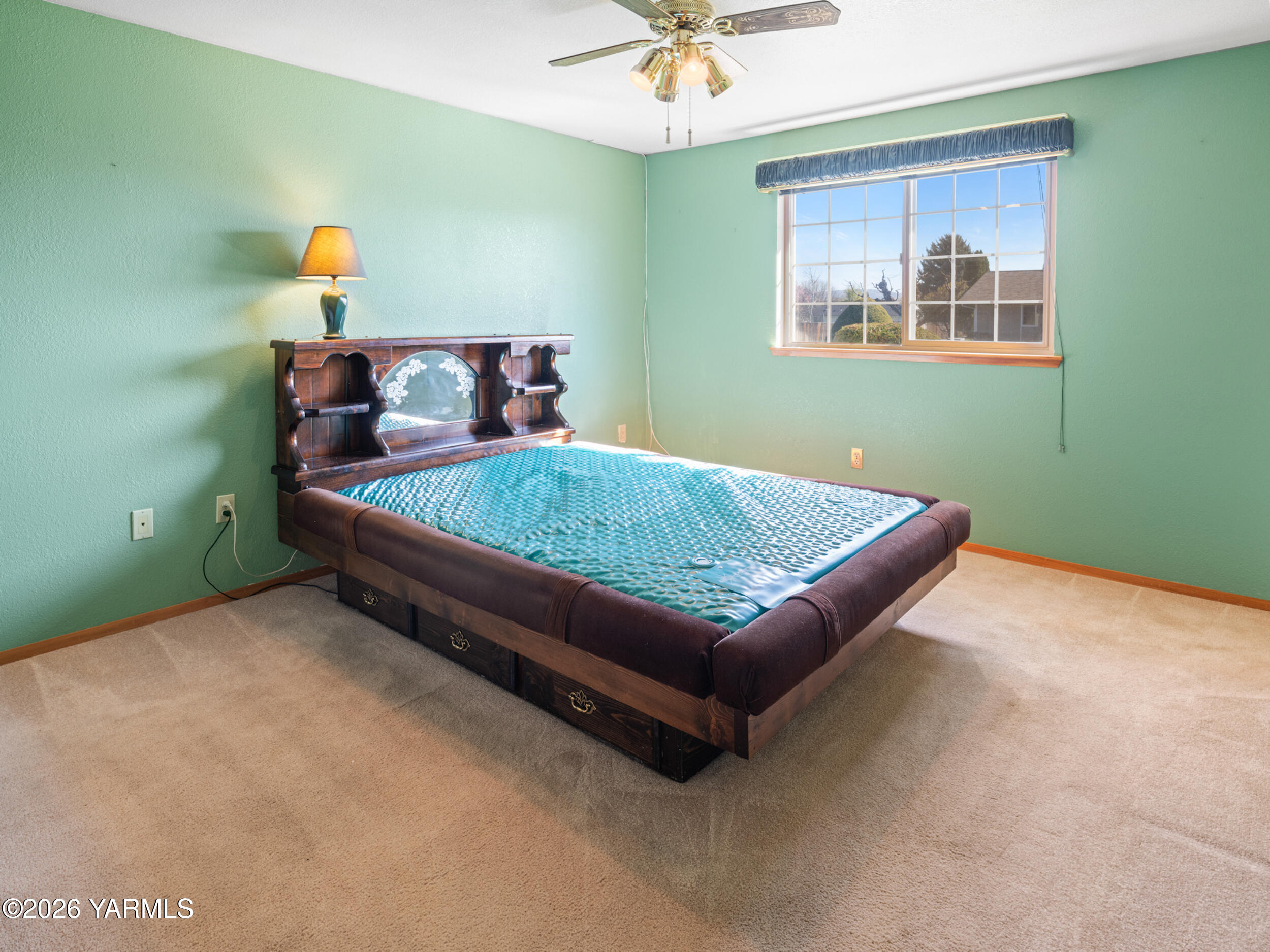 1514 S 74th Ave