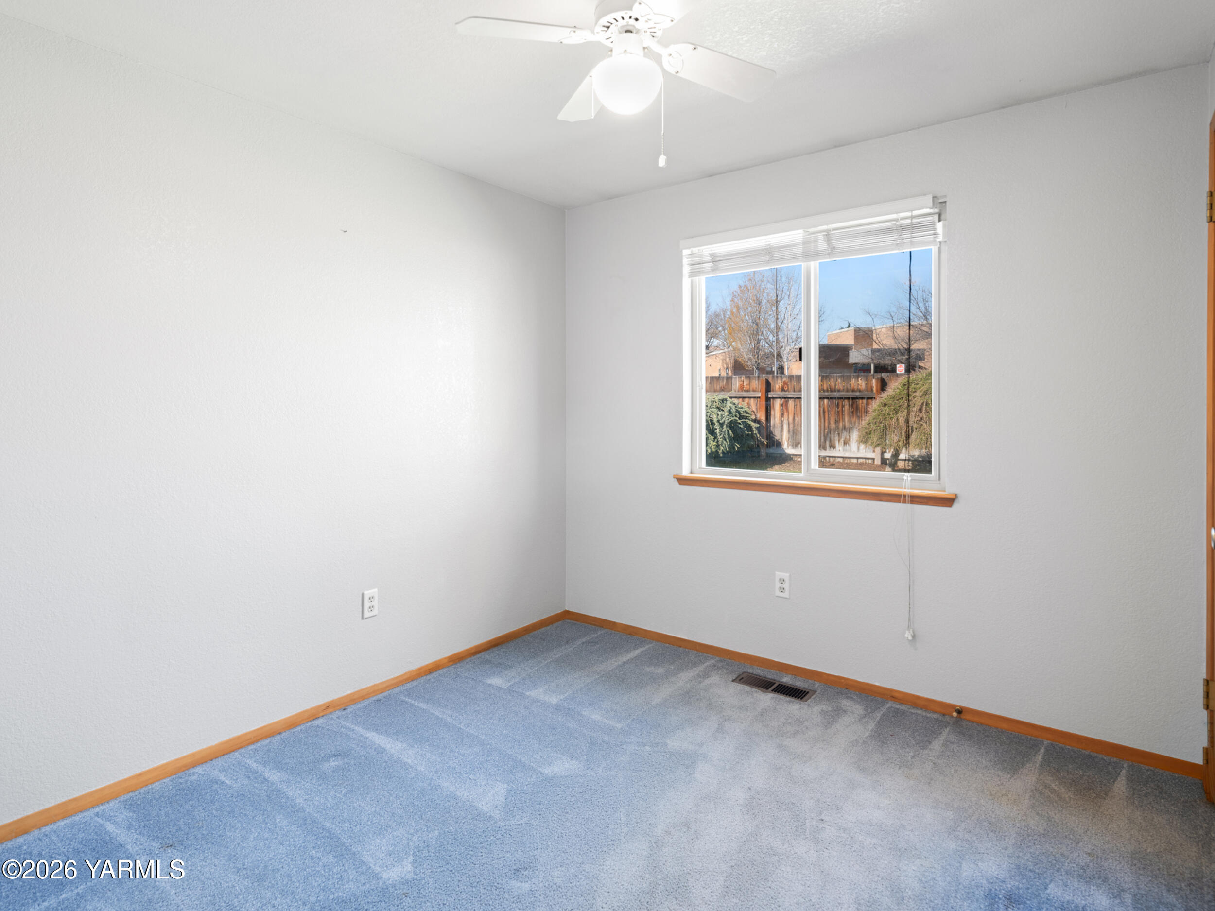 1514 S 74th Ave