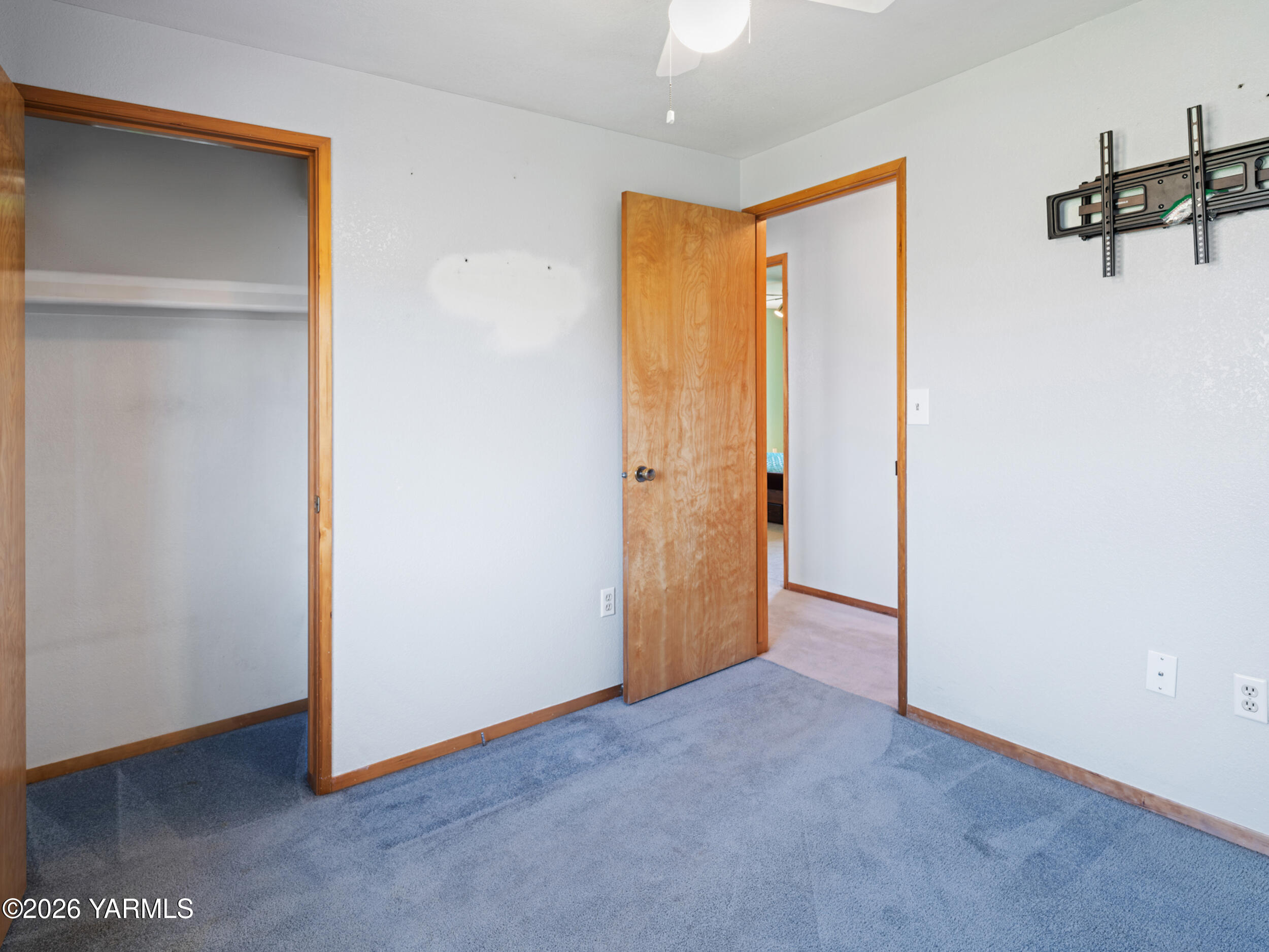 1514 S 74th Ave
