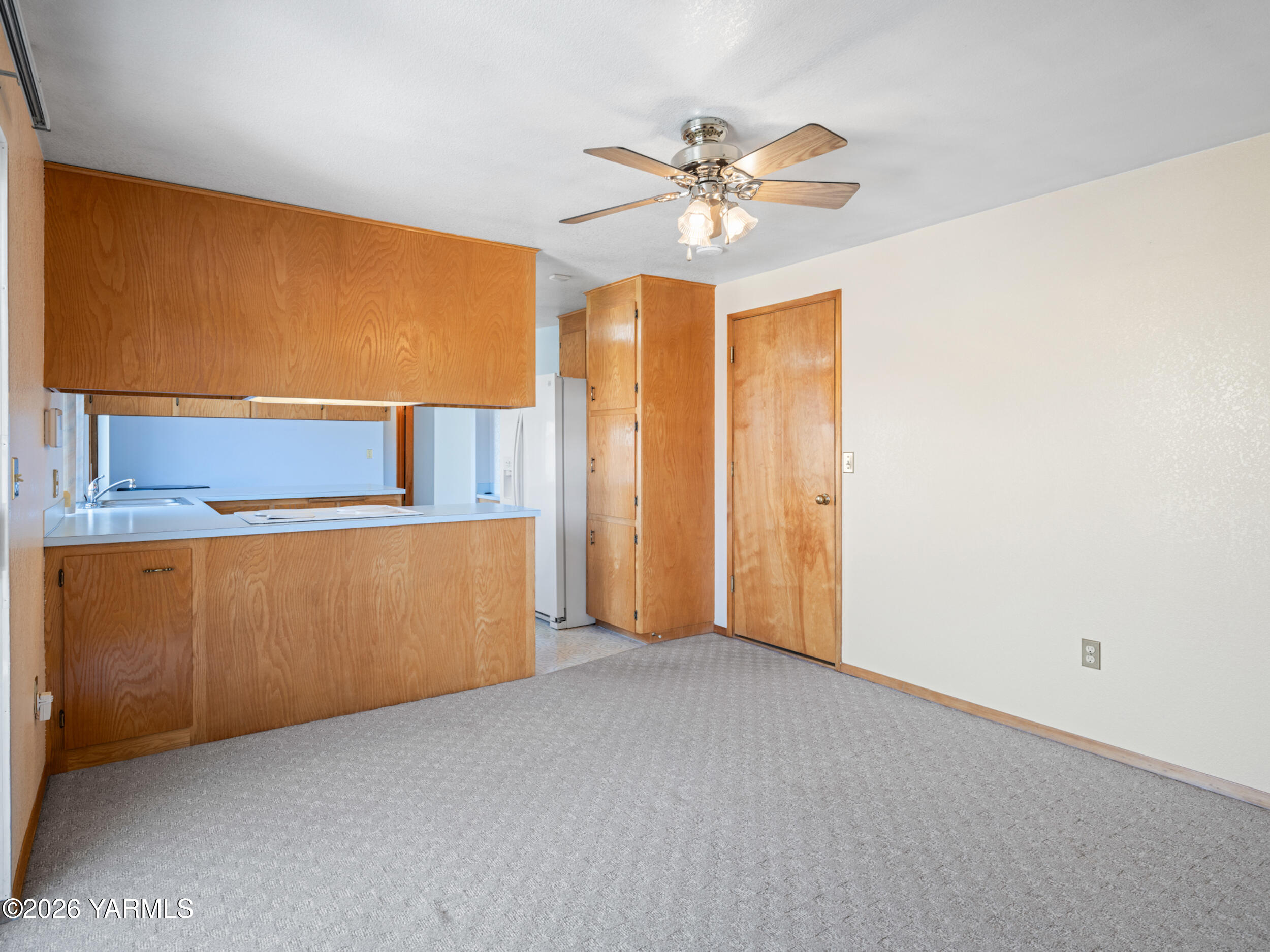 1514 S 74th Ave