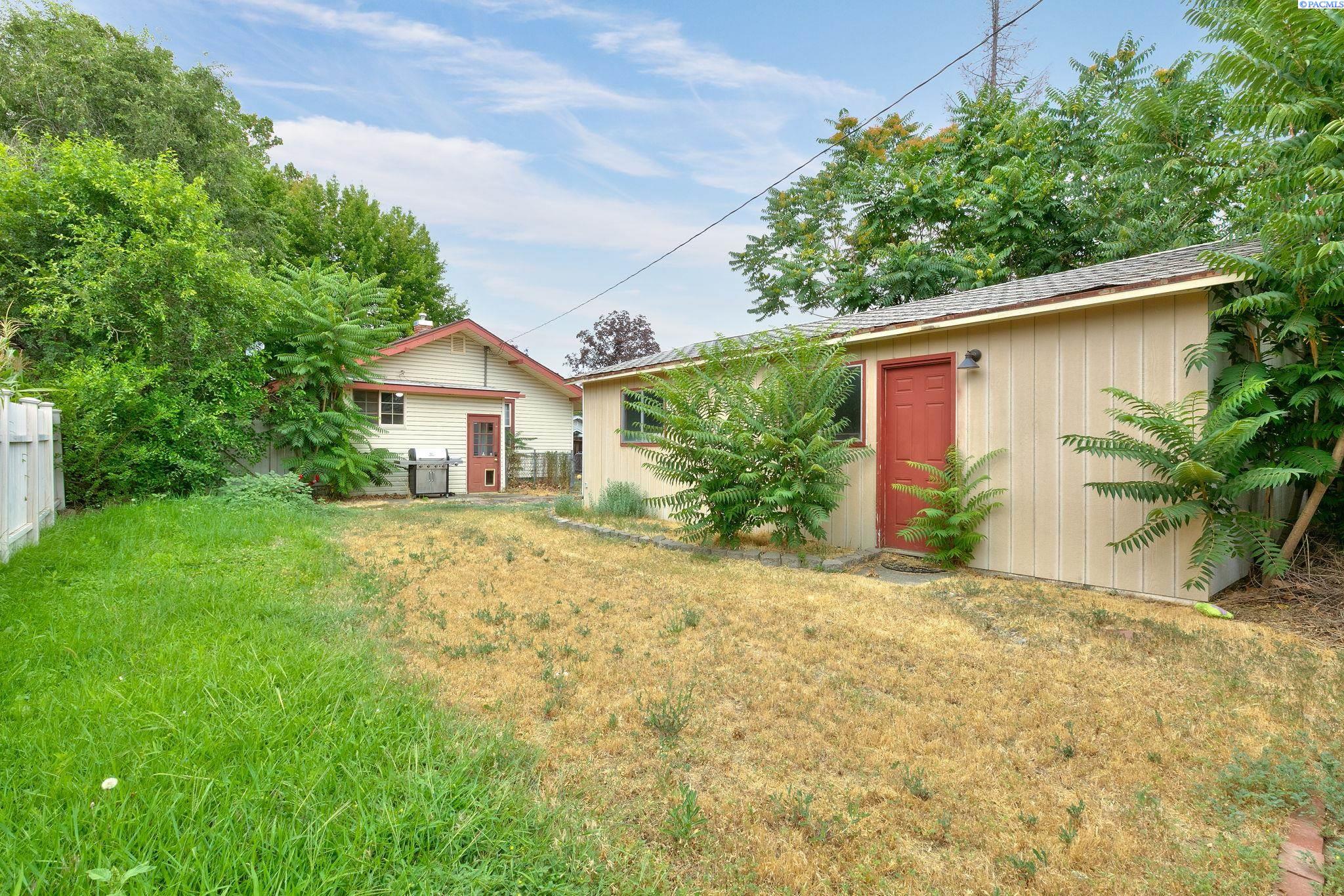 609 S 14th Ave