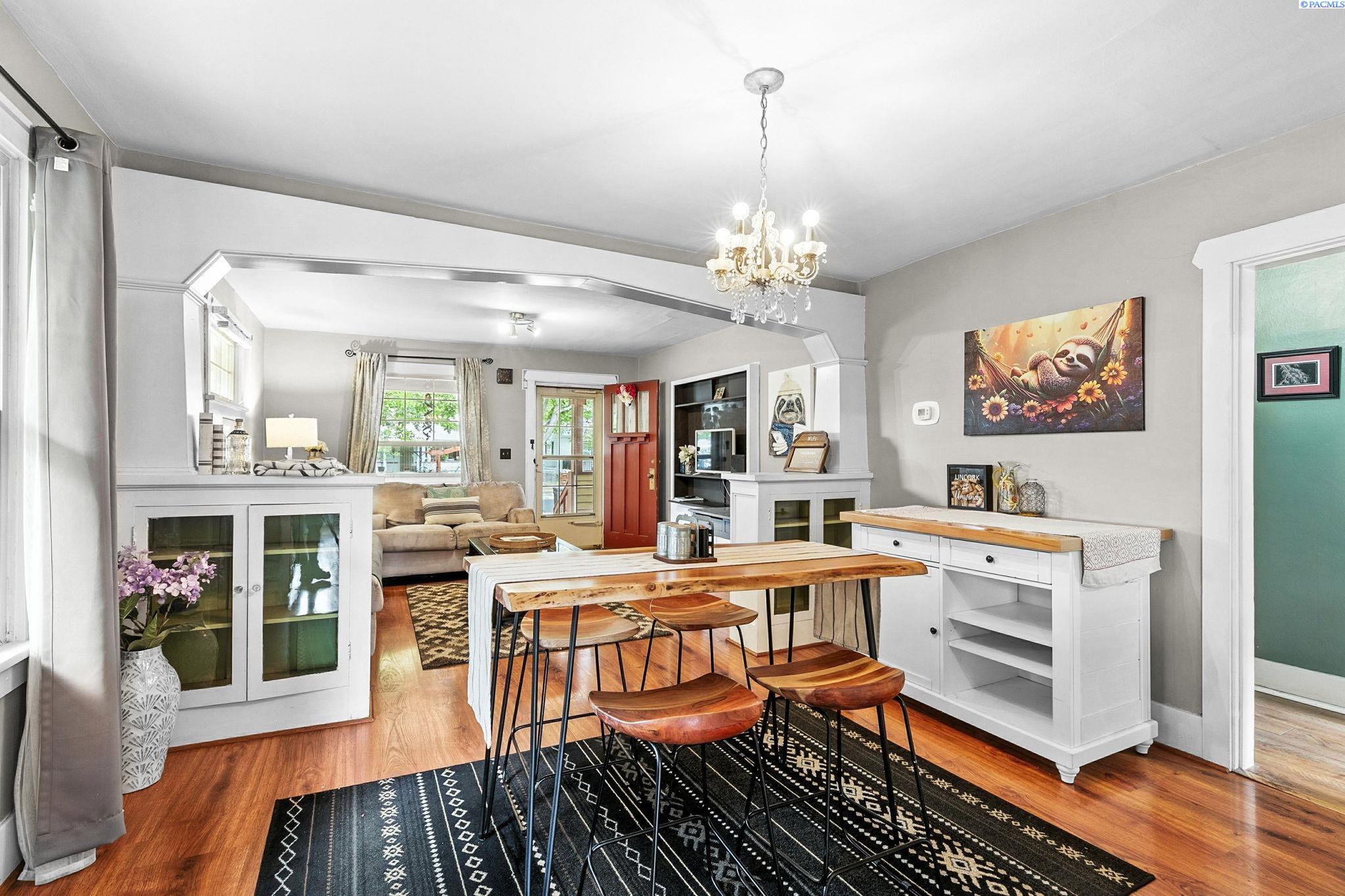 609 S 14th Ave