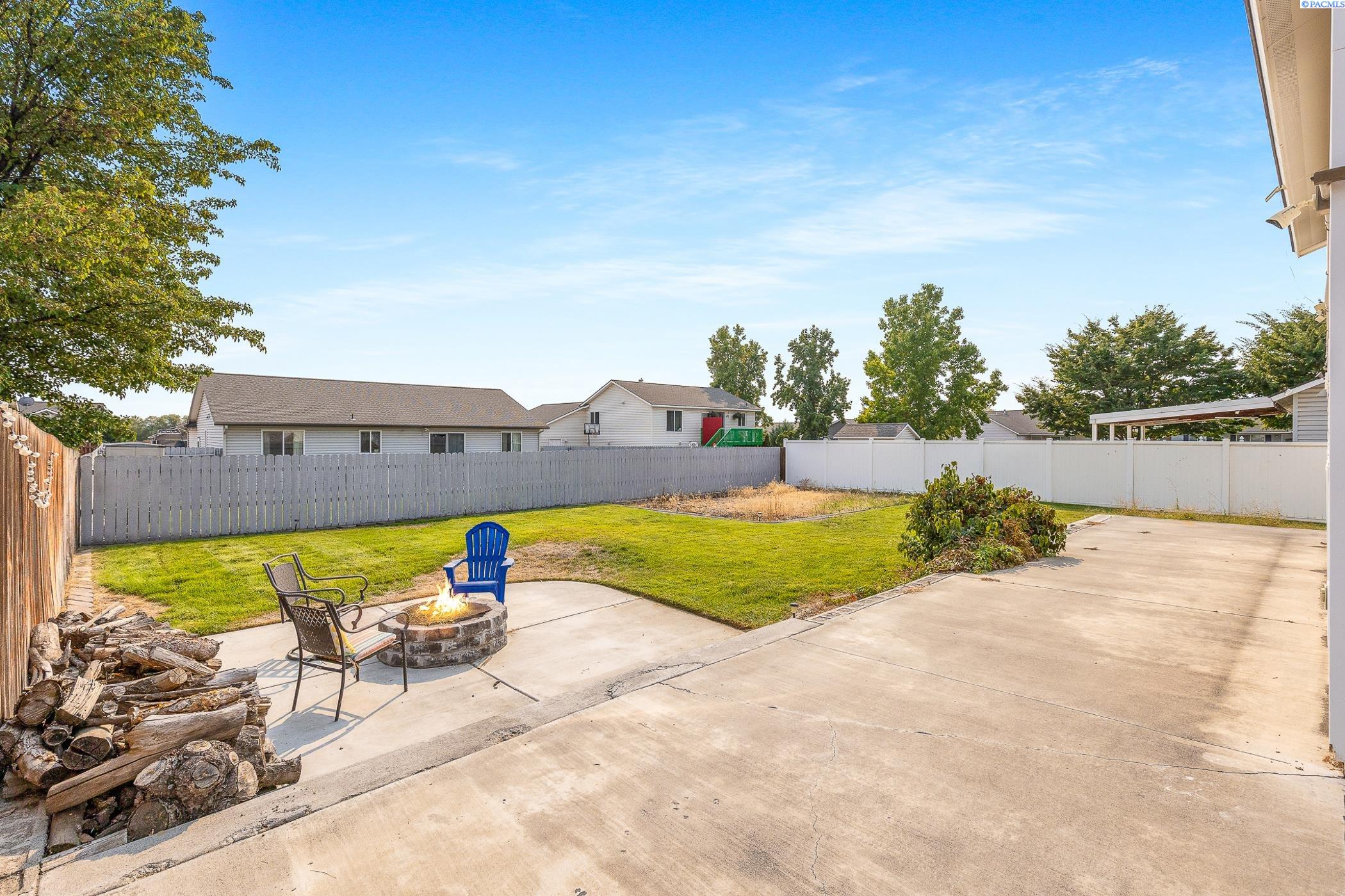 8708 Heathrow Ct
