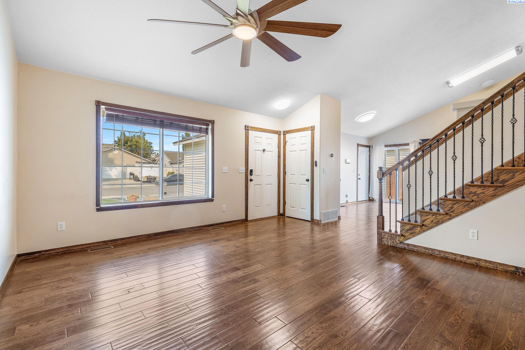 8708 Heathrow Ct