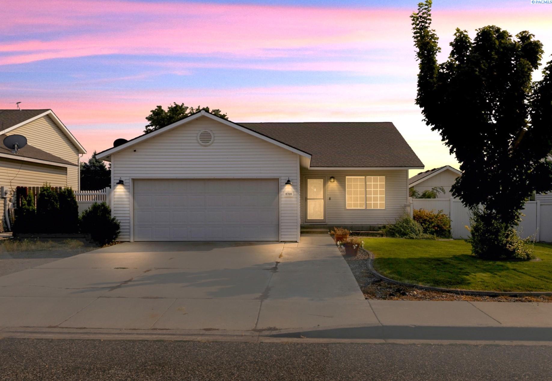 8708 Heathrow Ct