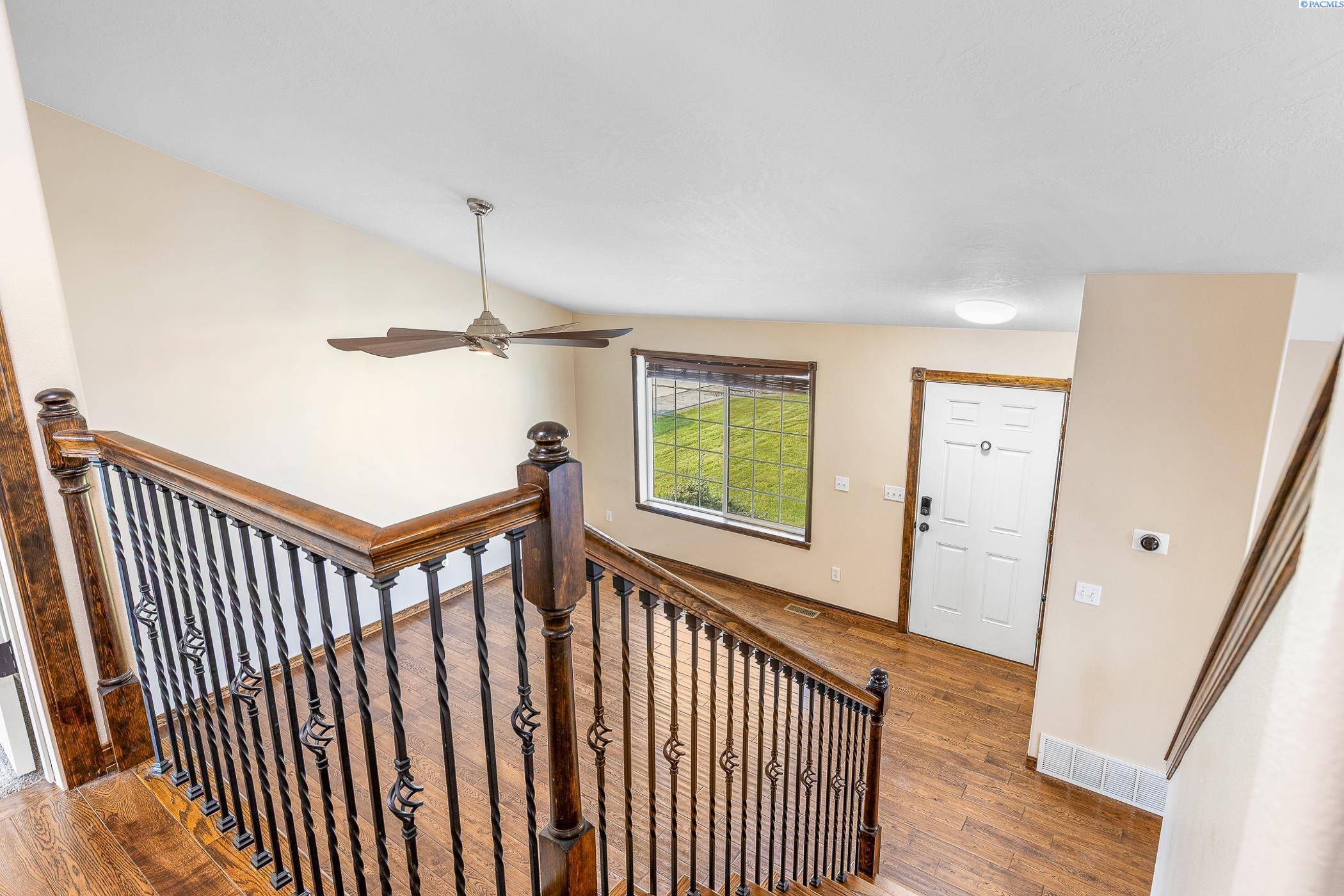 8708 Heathrow Ct