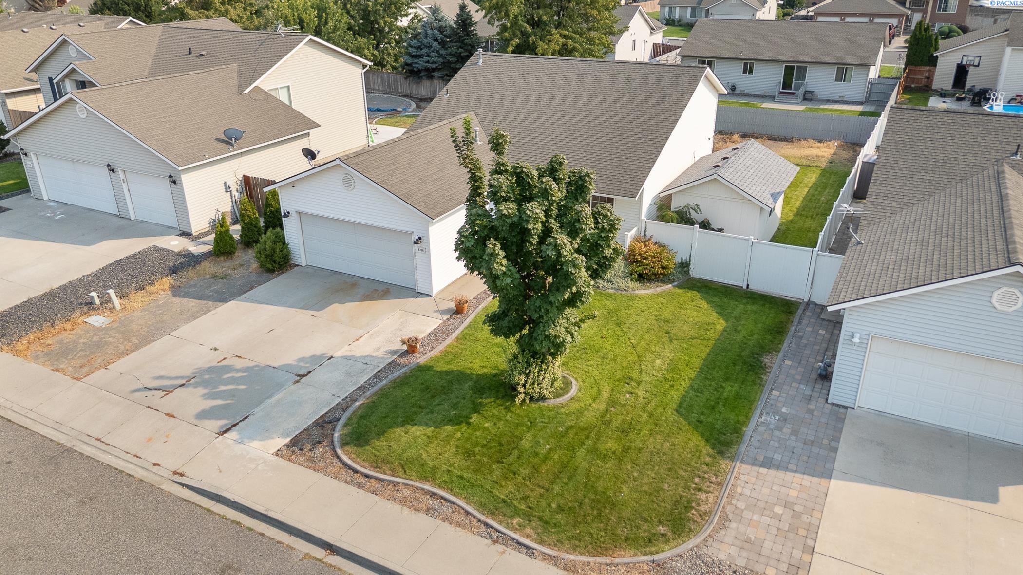 8708 Heathrow Ct
