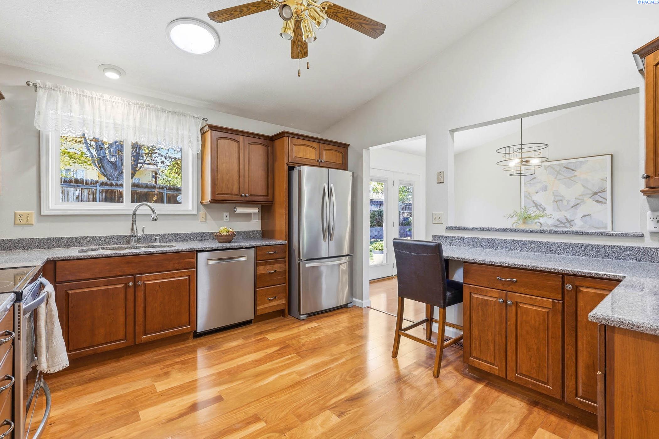 203 Lasiandra Ct
