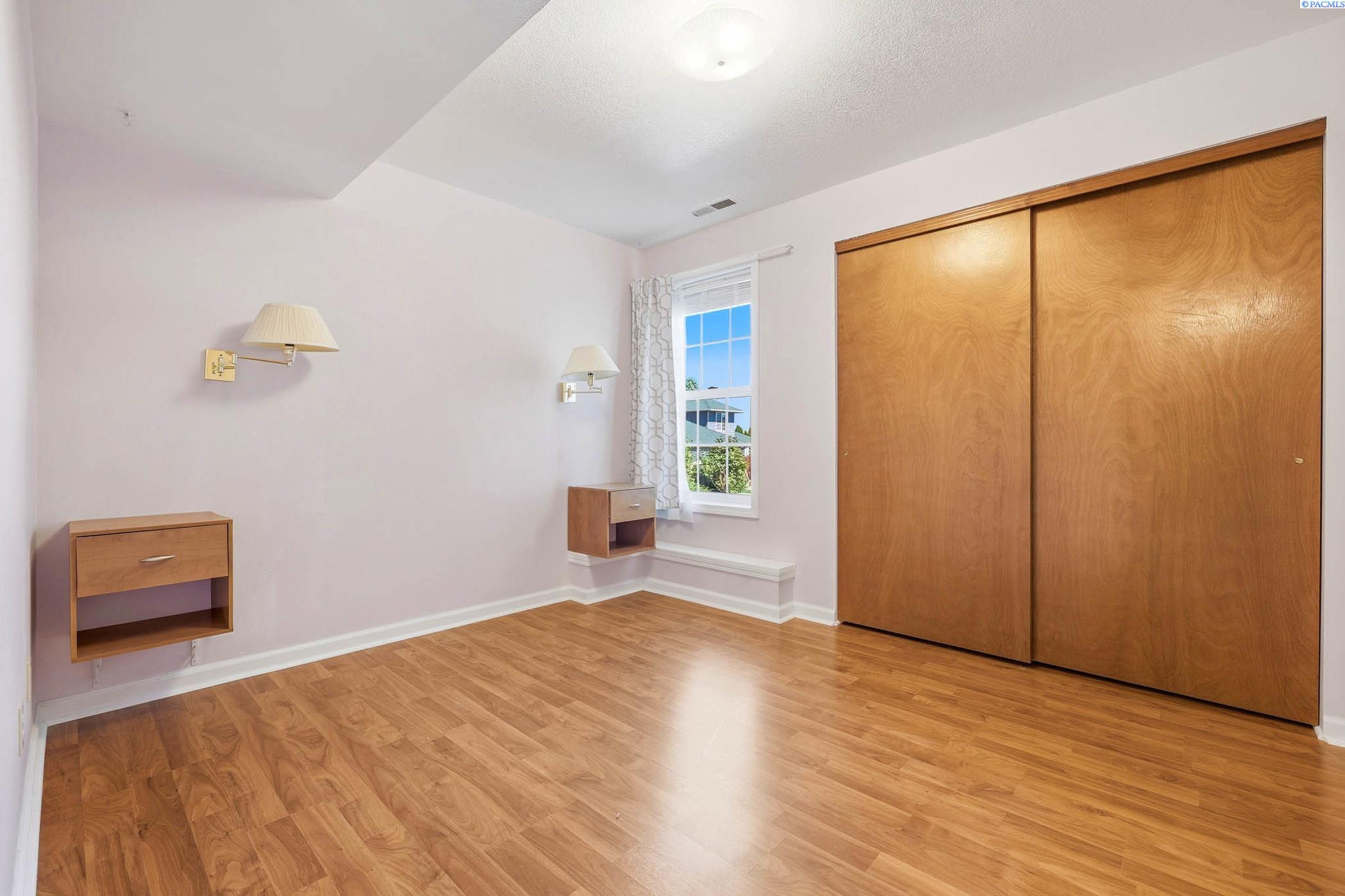 203 Lasiandra Ct