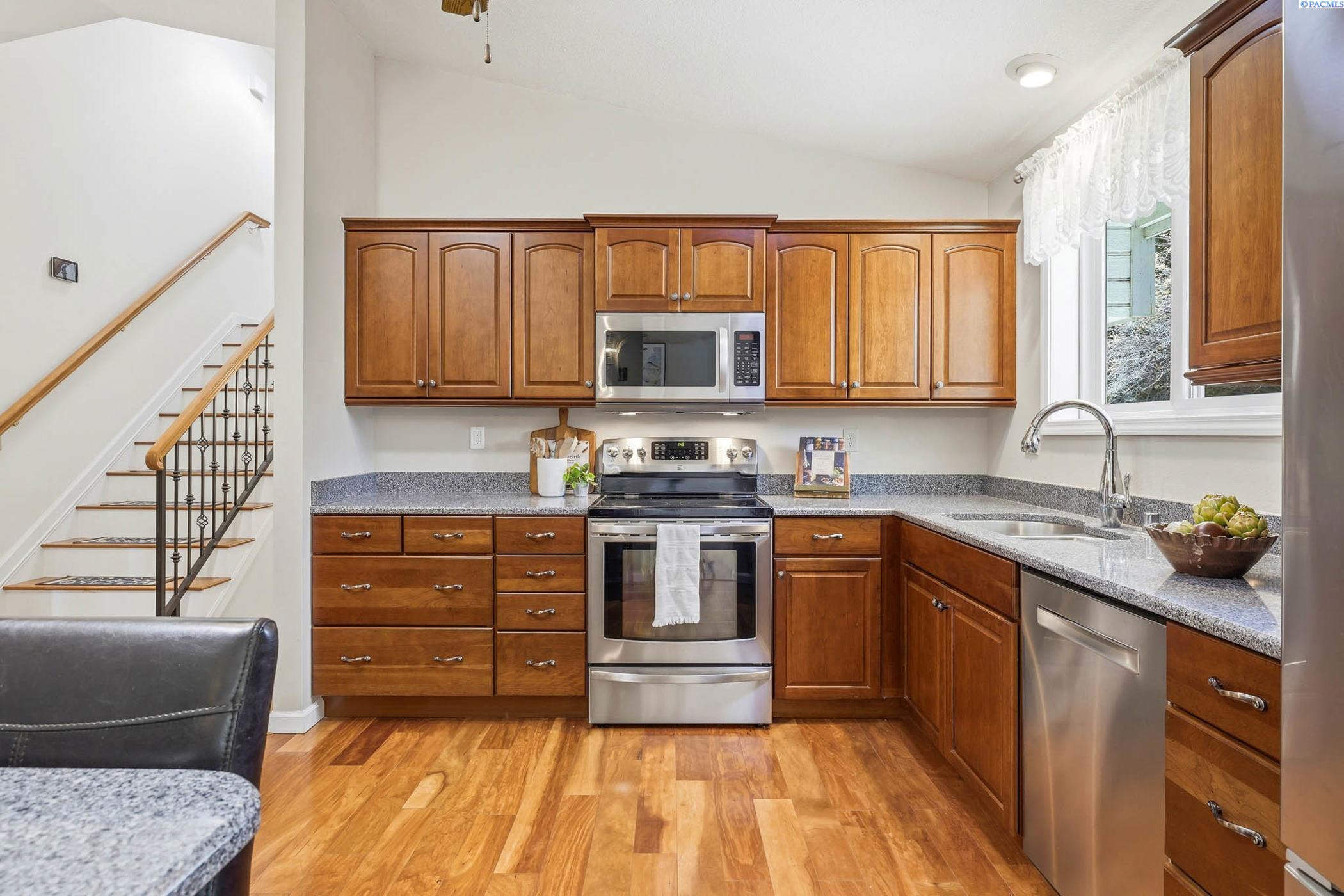 203 Lasiandra Ct