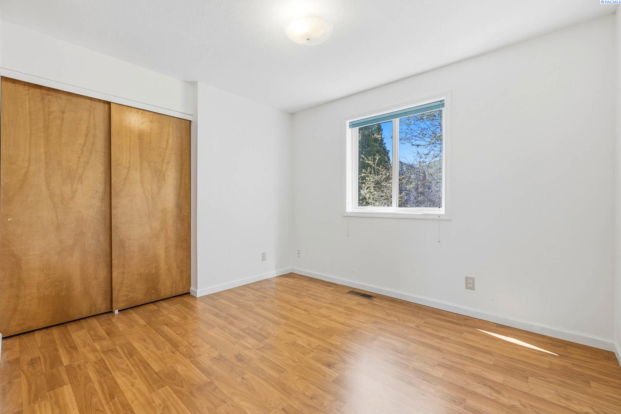 203 Lasiandra Ct
