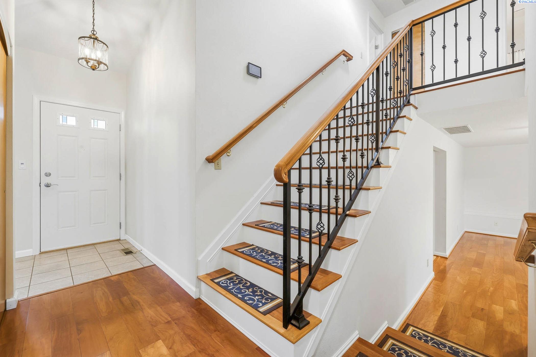 203 Lasiandra Ct