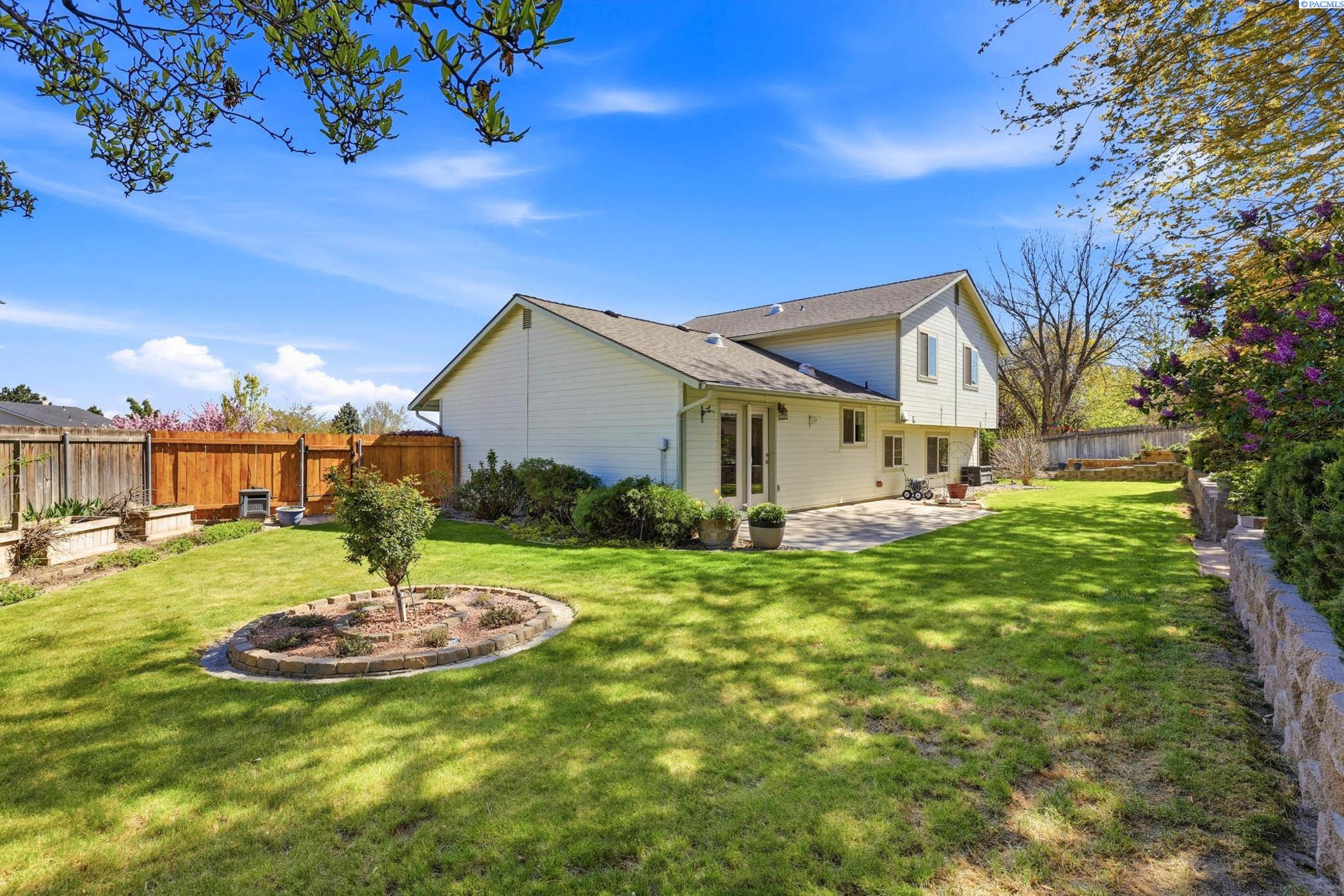 203 Lasiandra Ct