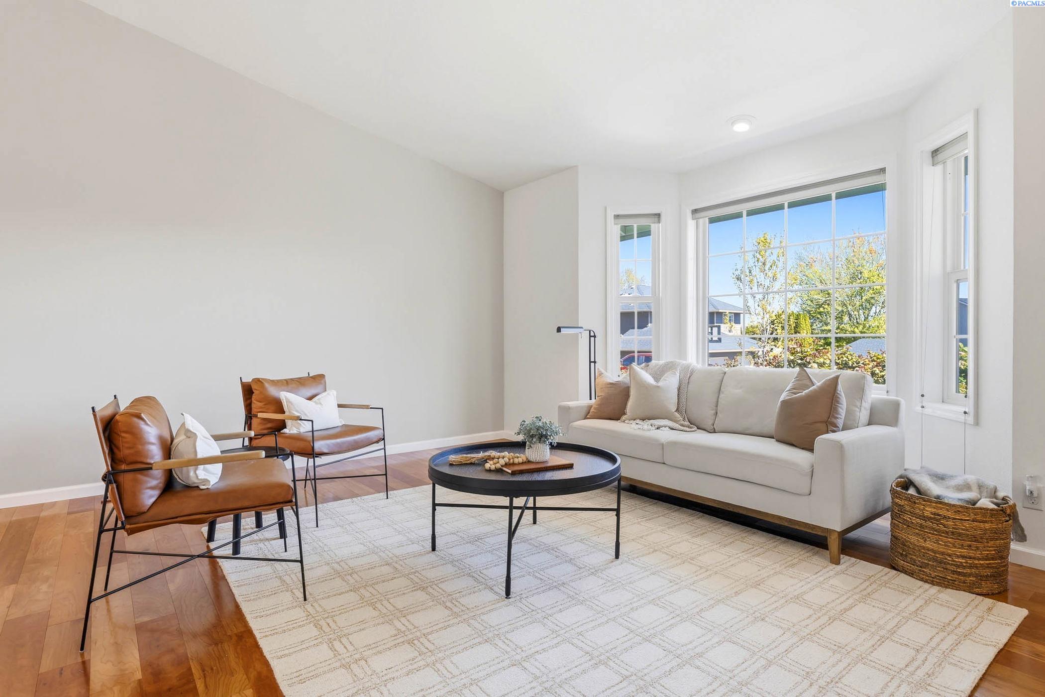 203 Lasiandra Ct