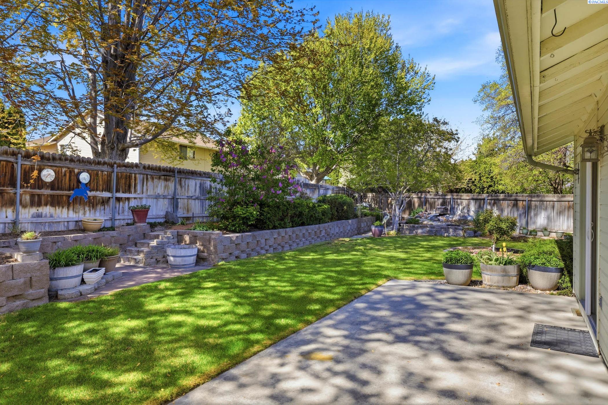 203 Lasiandra Ct