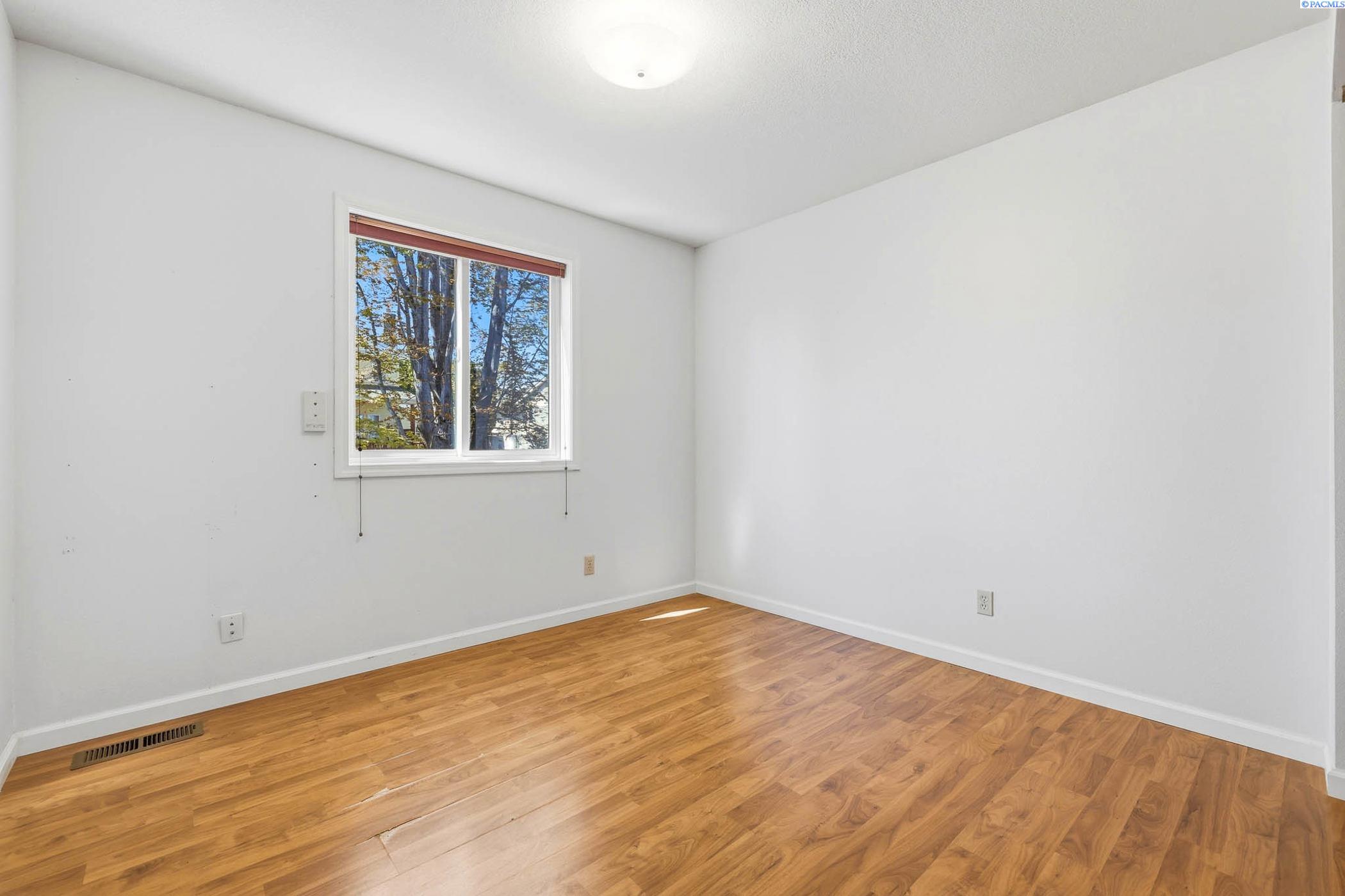 203 Lasiandra Ct