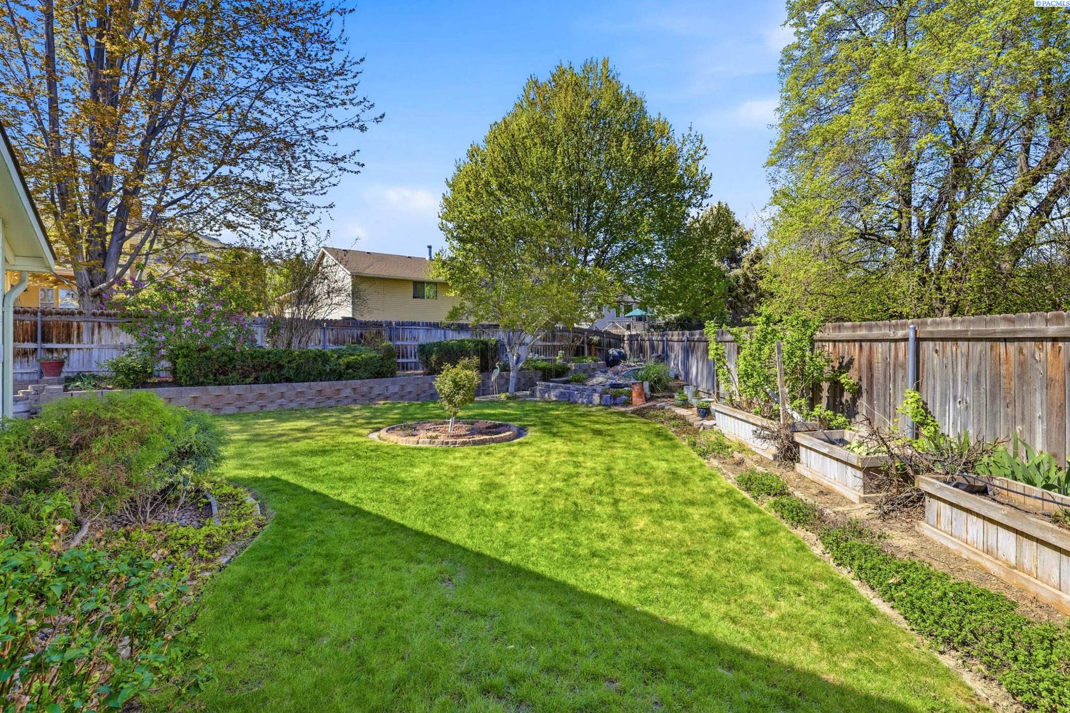 203 Lasiandra Ct