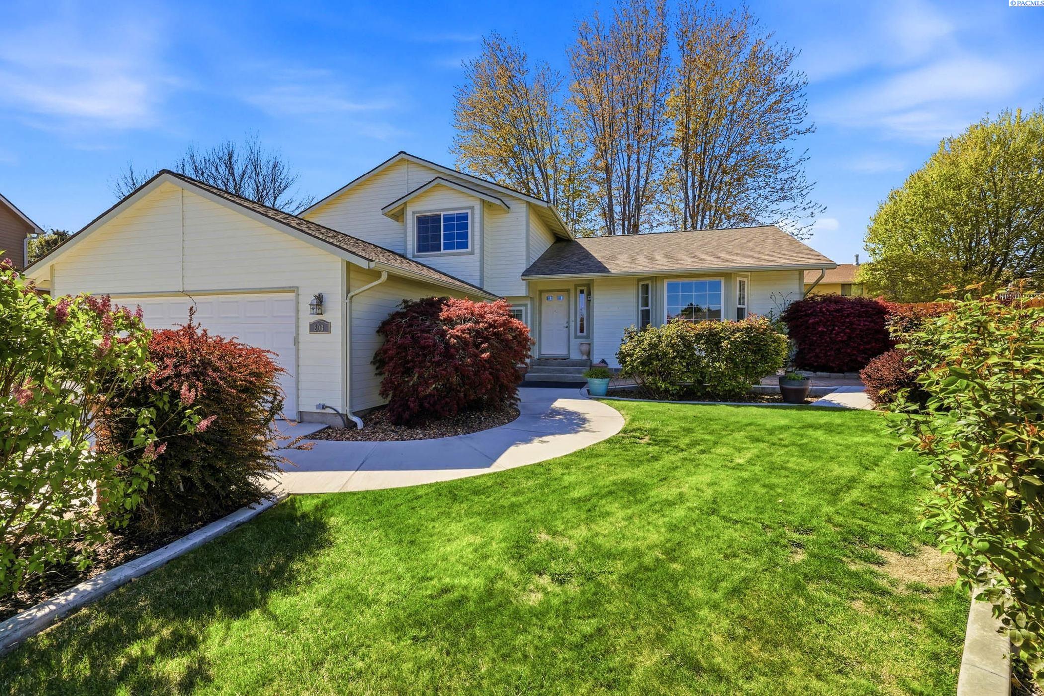 203 Lasiandra Ct