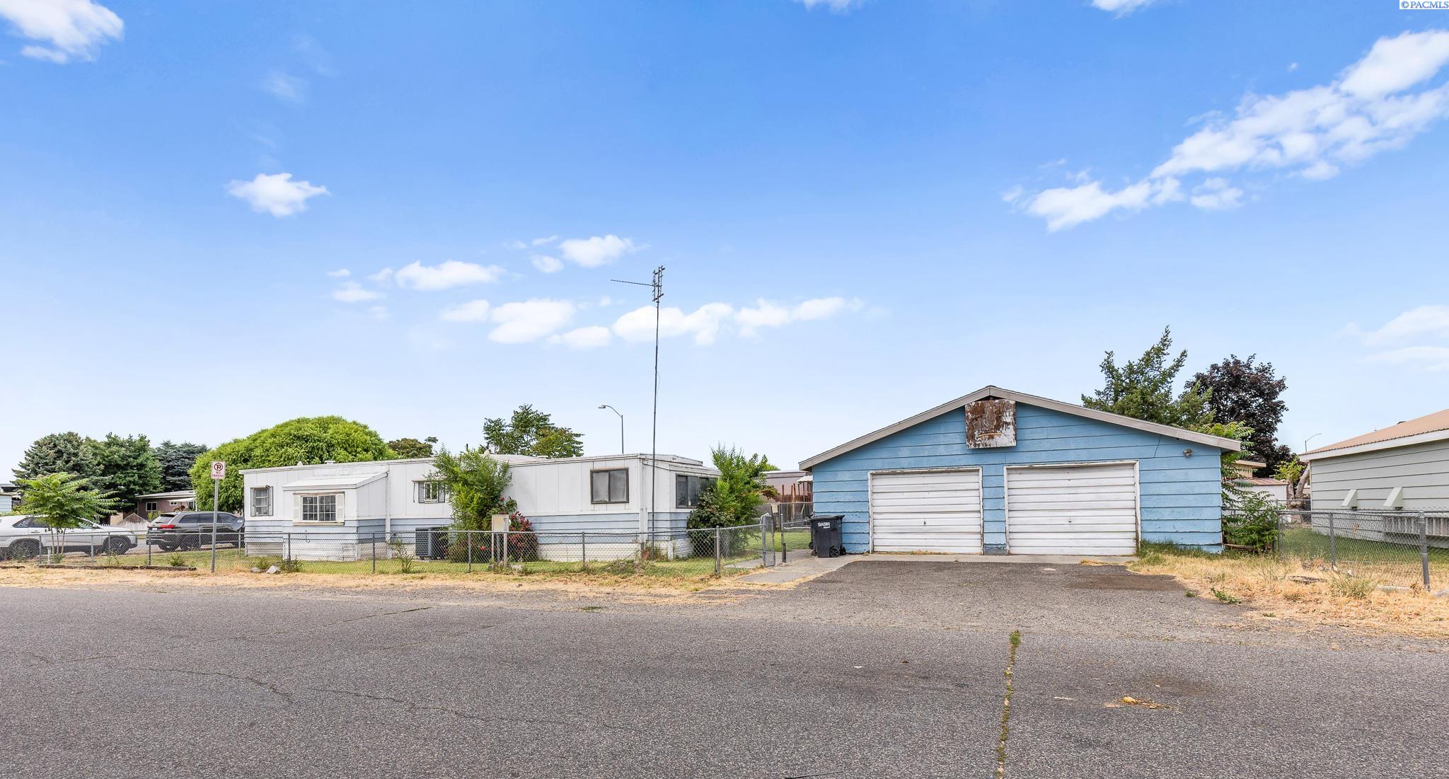 305 N 23rd Ave