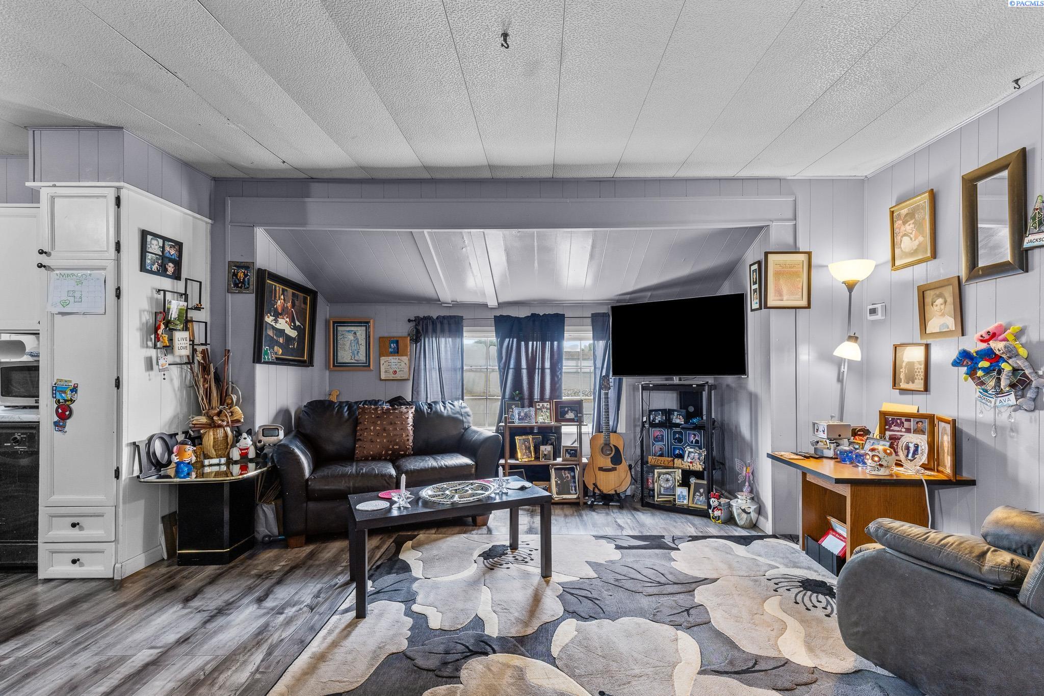 305 N 23rd Ave