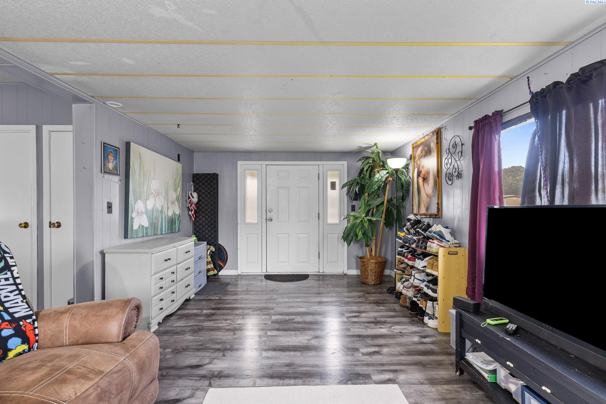 305 N 23rd Ave