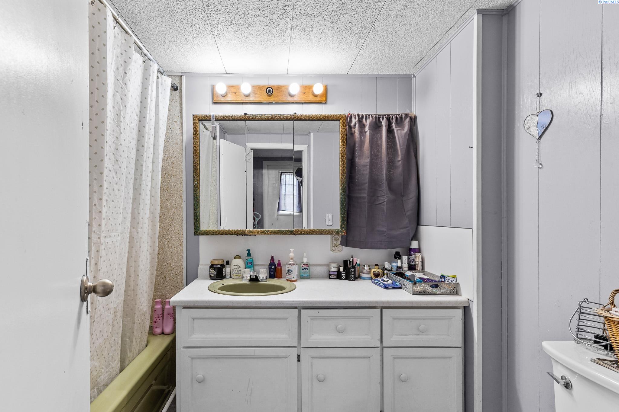 305 N 23rd Ave