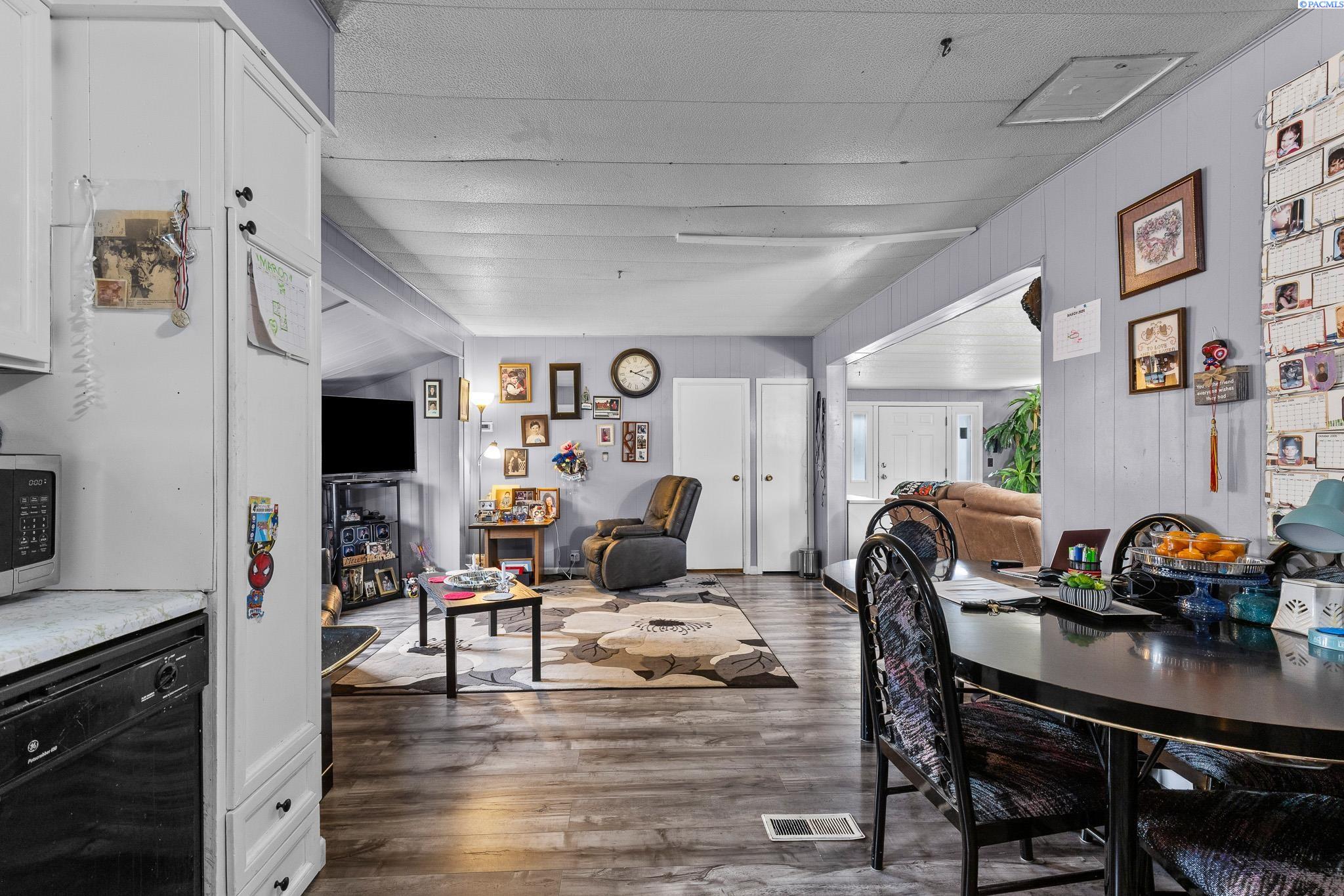 305 N 23rd Ave