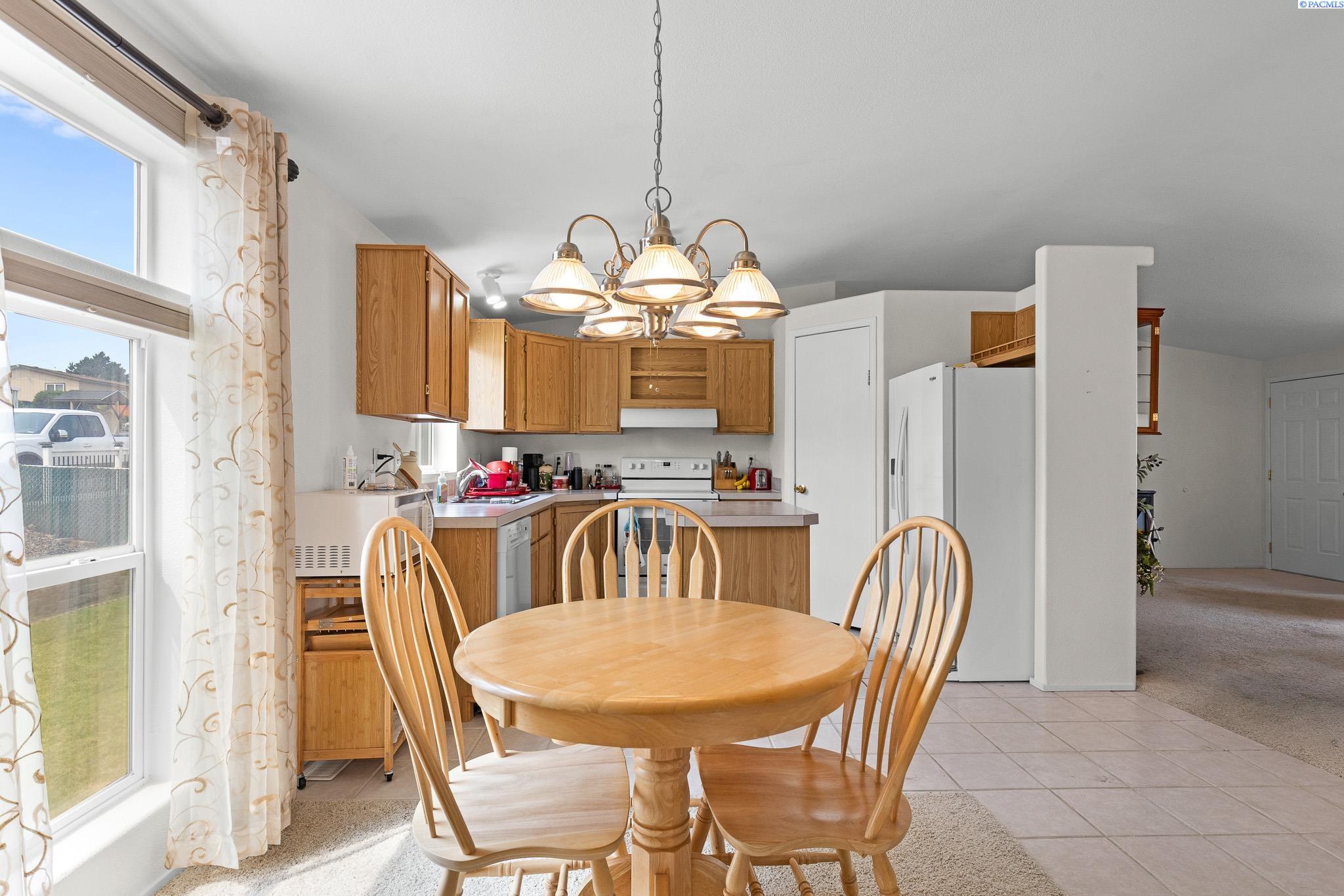 2416 City View Dr