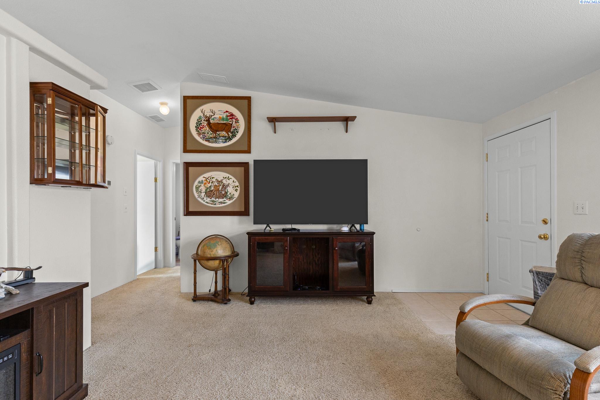 2416 City View Dr
