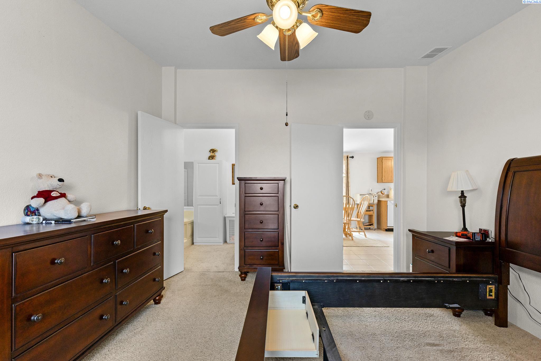 2416 City View Dr