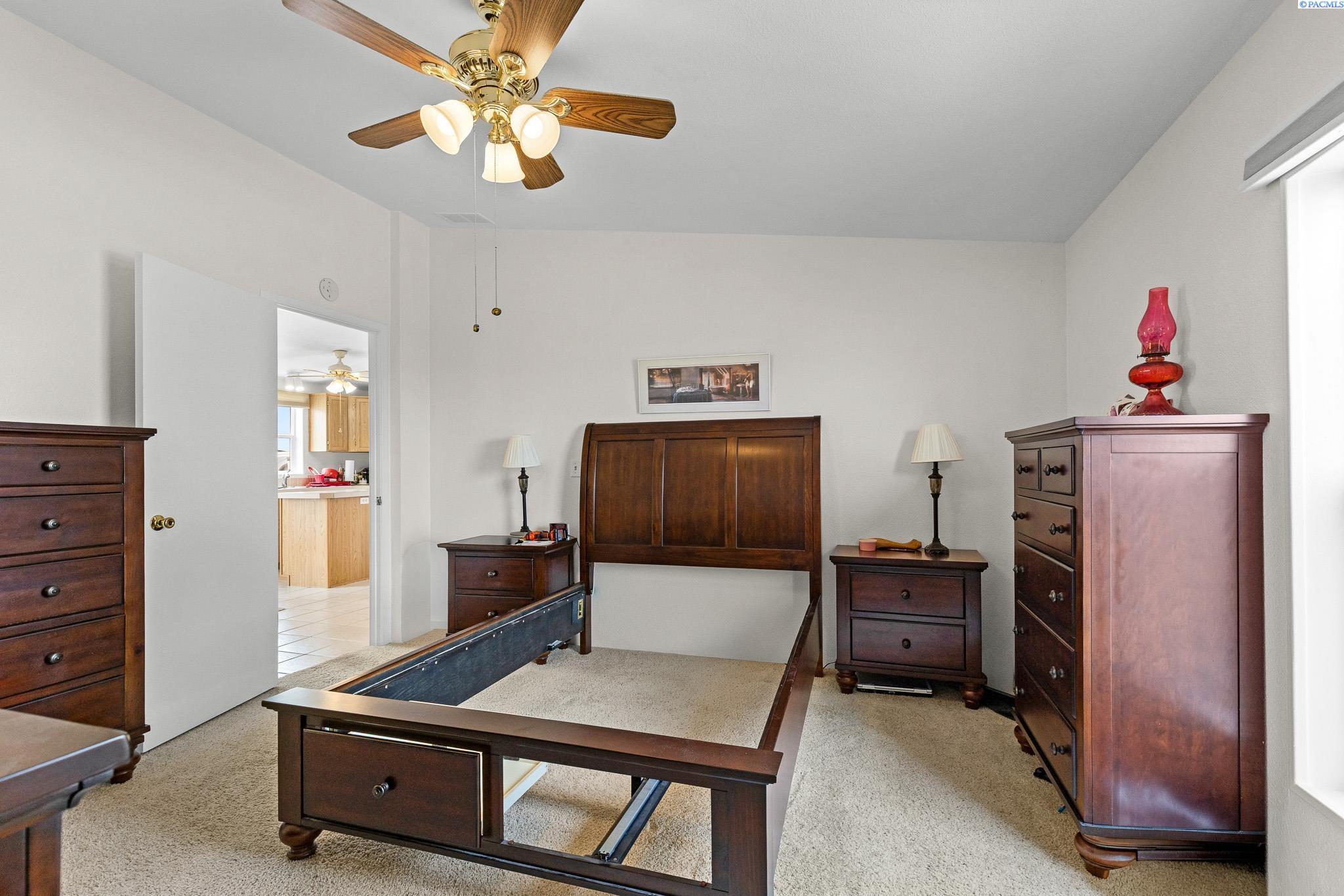 2416 City View Dr