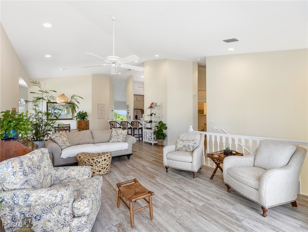 12176 Siesta DR