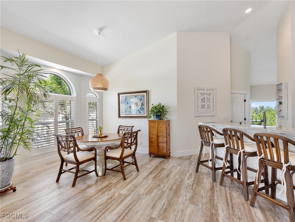 12176 Siesta DR