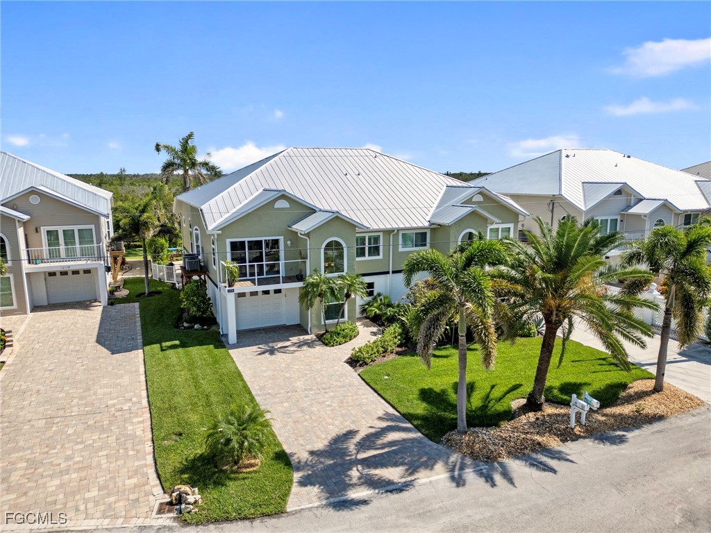 12176 Siesta DR