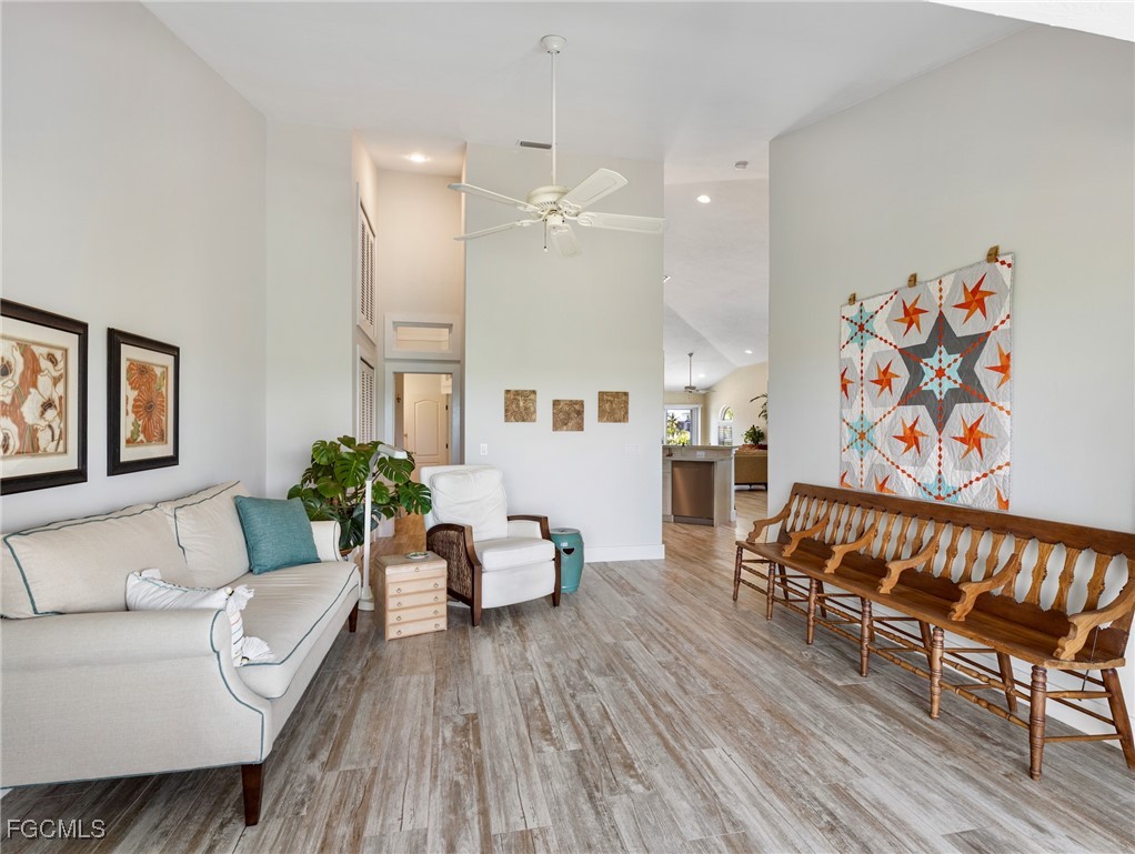 12176 Siesta DR