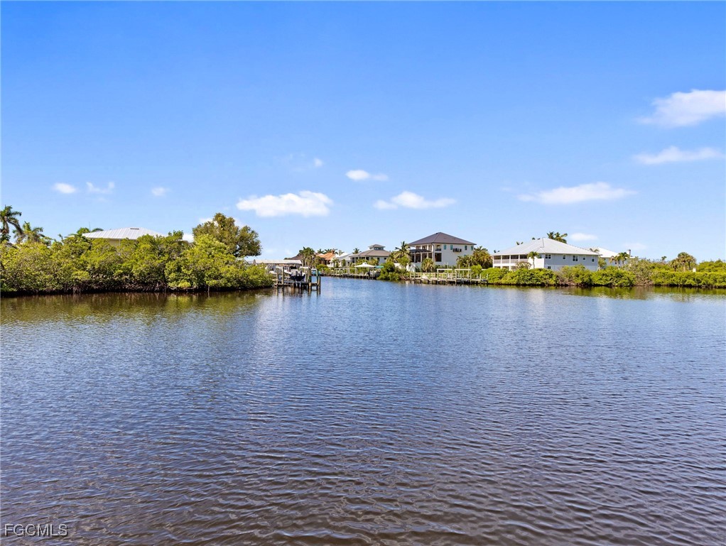 12176 Siesta DR