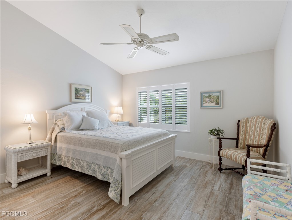 12176 Siesta DR